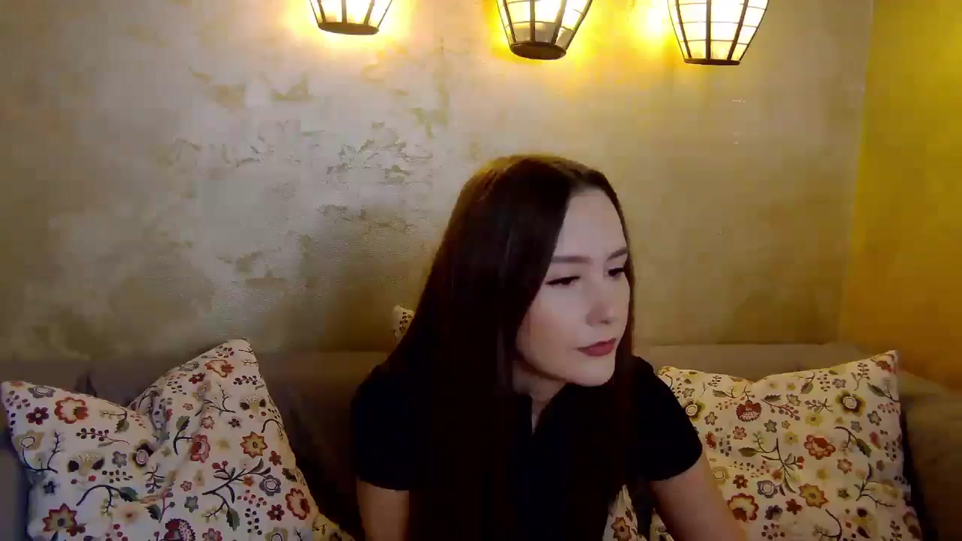 Gallery image thumbnail from Radiance's myfreecams stream on, 01/26/2025, 14:37 image 14 of 20