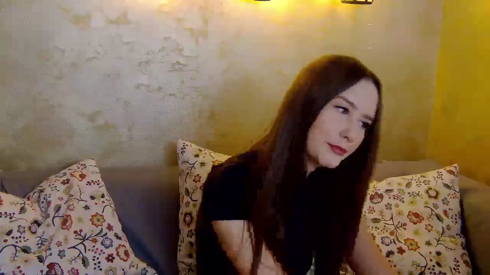 Gallery image thumbnail from Radiance's myfreecams stream on, 01/26/2025, 14:37 image 6 of 20
