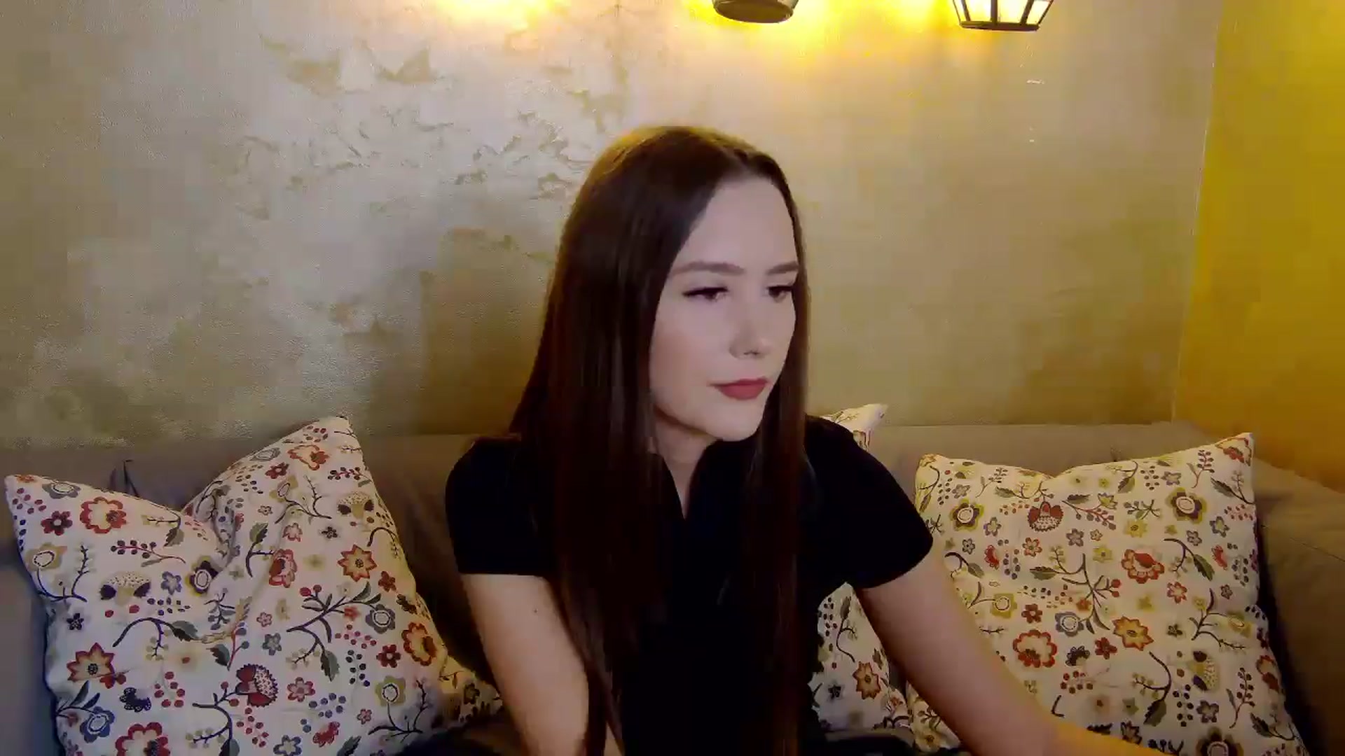 Gallery image thumbnail from Radiance's myfreecams stream on, 01/26/2025, 14:37 image 16 of 20