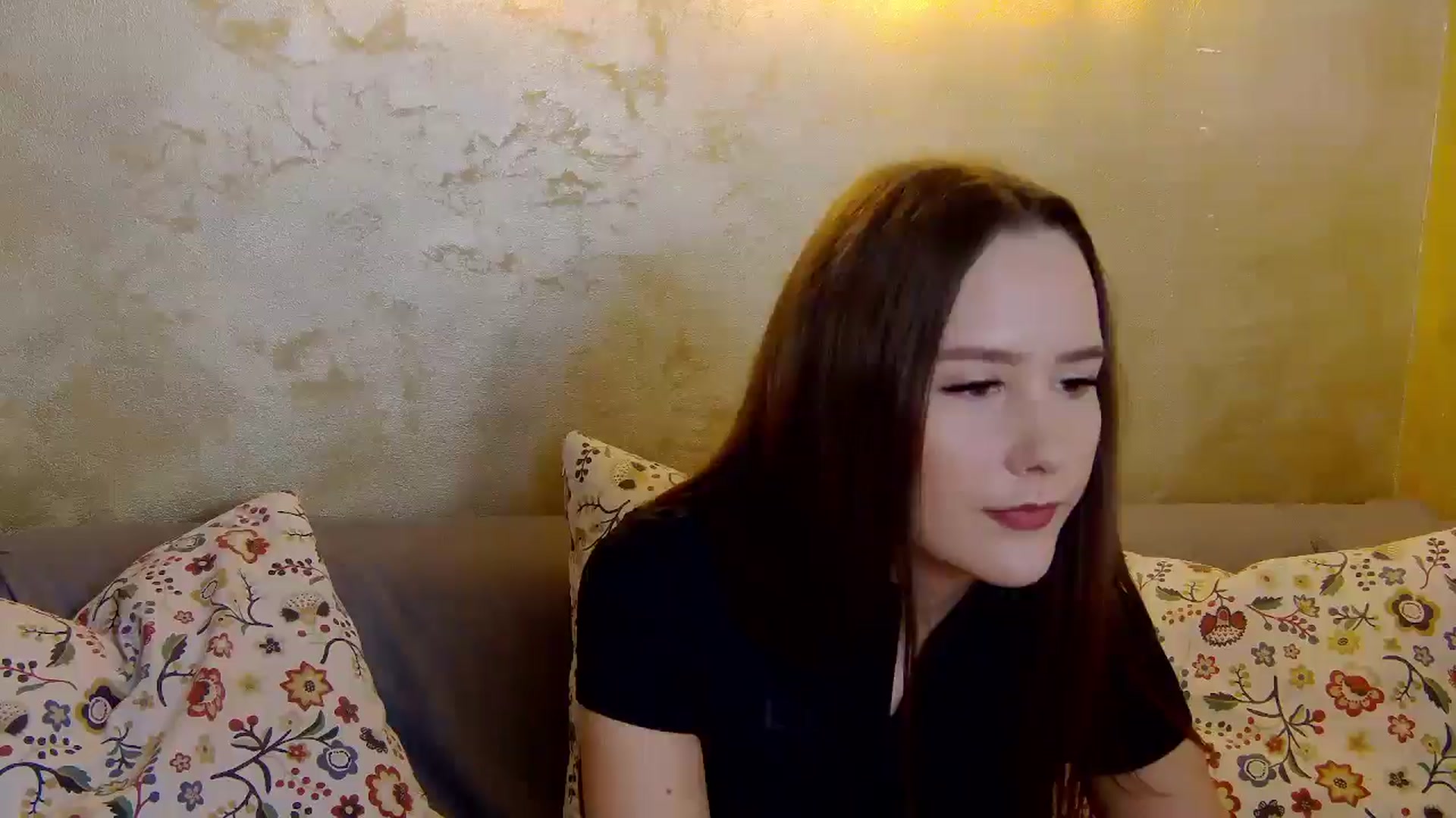 Gallery image thumbnail from Radiance's myfreecams stream on, 01/26/2025, 16:09 image 7 of 20
