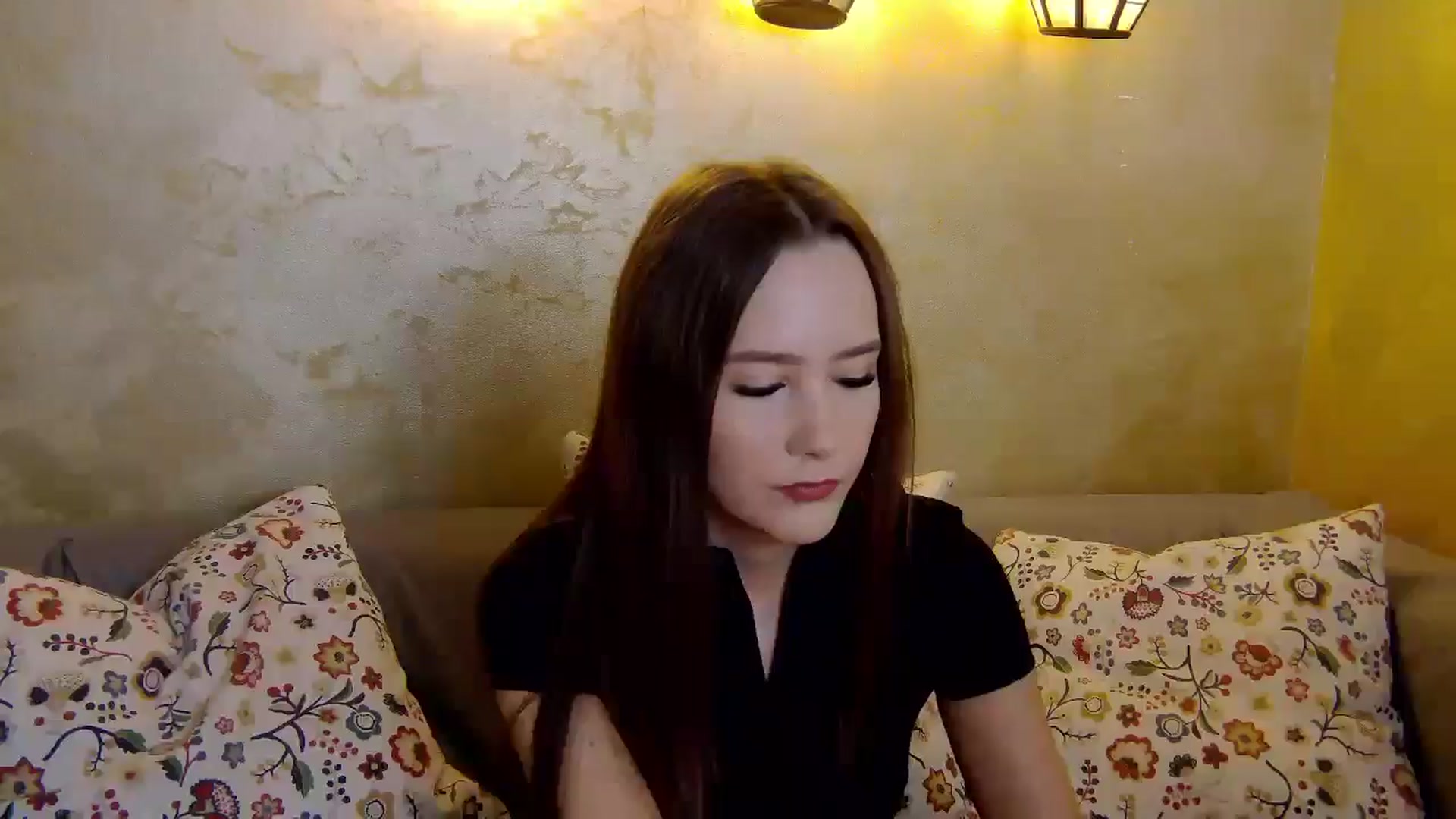 Gallery image thumbnail from Radiance's myfreecams stream on, 01/26/2025, 16:09 image 13 of 20