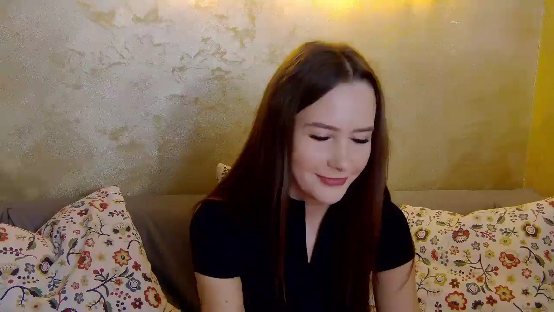 Gallery image thumbnail from Radiance's myfreecams stream on, 01/26/2025, 16:09 image 17 of 20