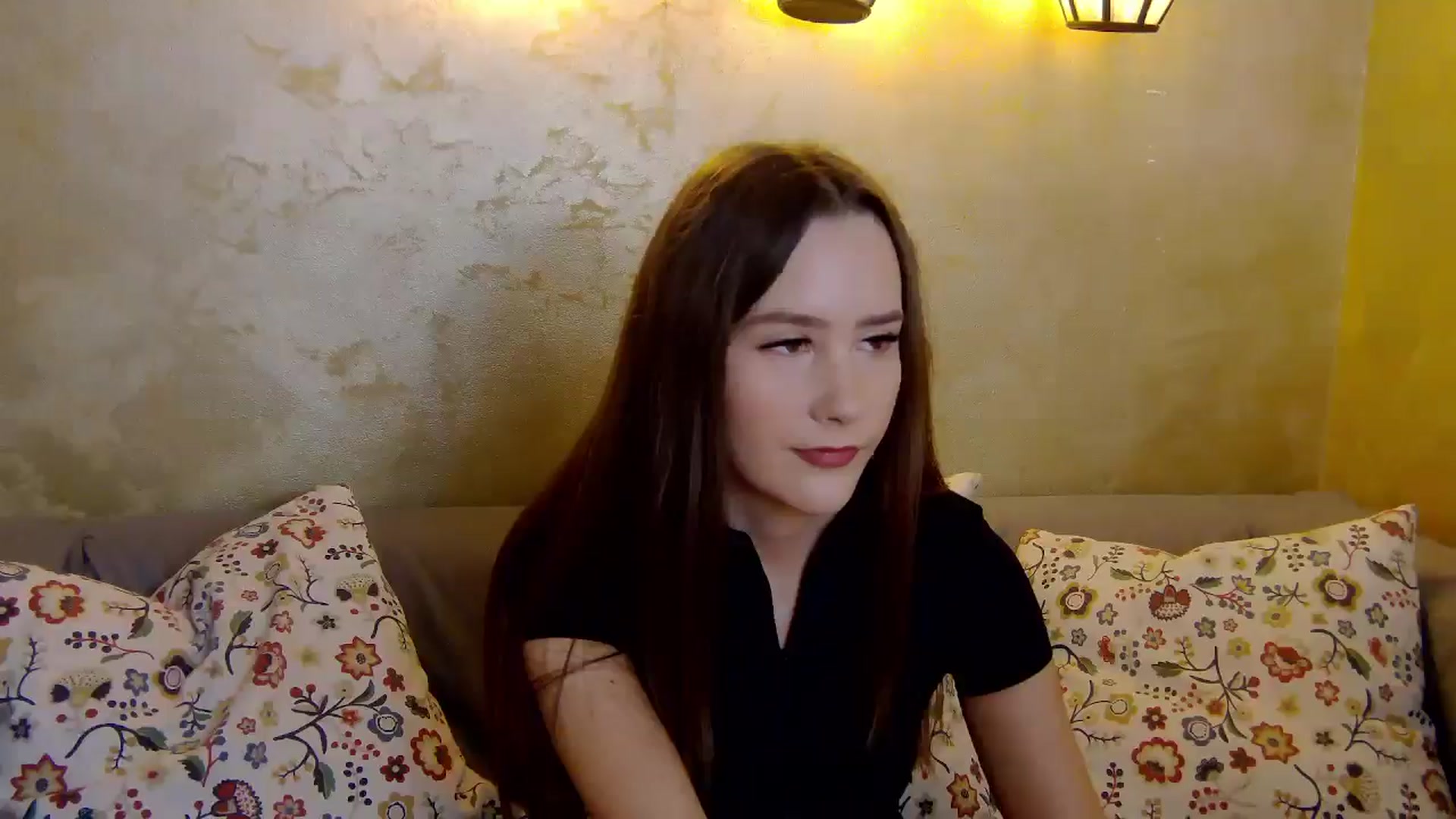 Gallery image thumbnail from Radiance's myfreecams stream on, 01/26/2025, 16:09 image 18 of 20