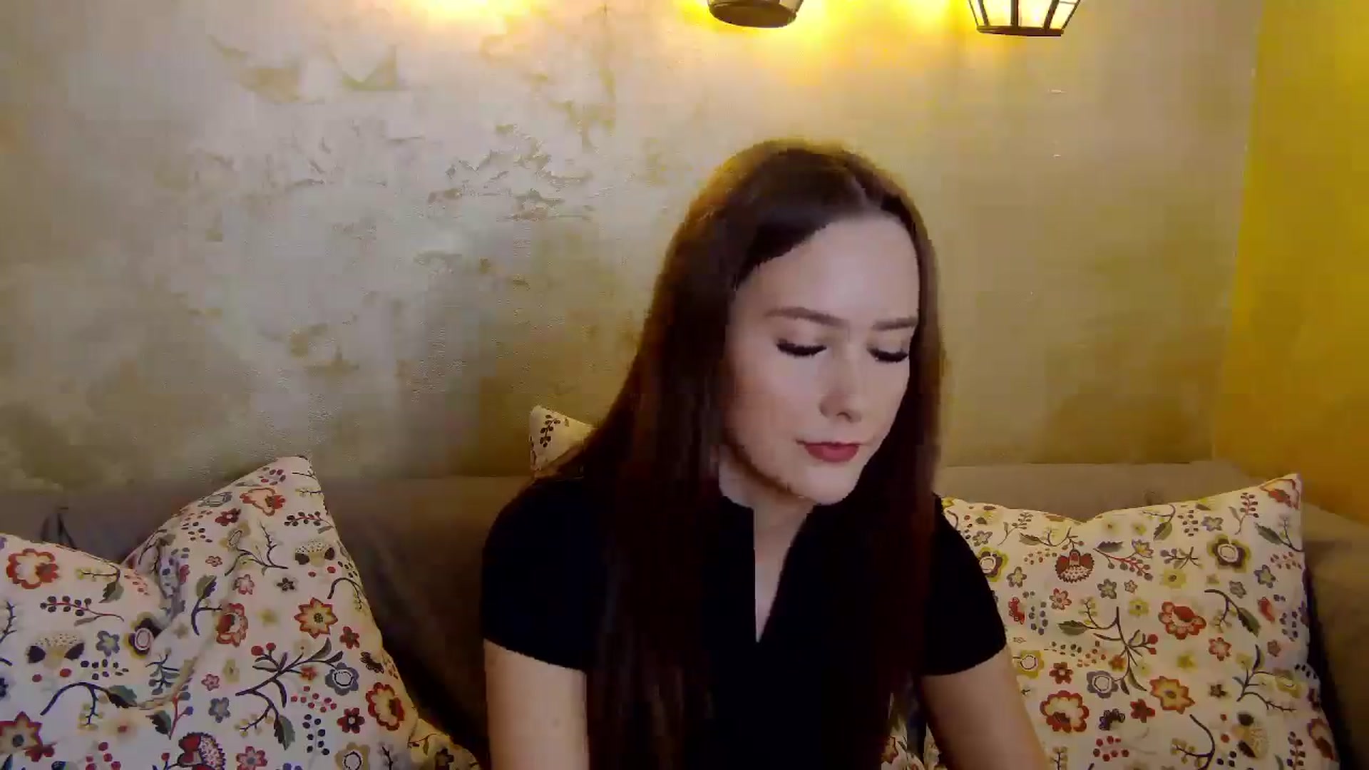 Gallery image thumbnail from Radiance's myfreecams stream on, 01/26/2025, 16:09 image 14 of 20