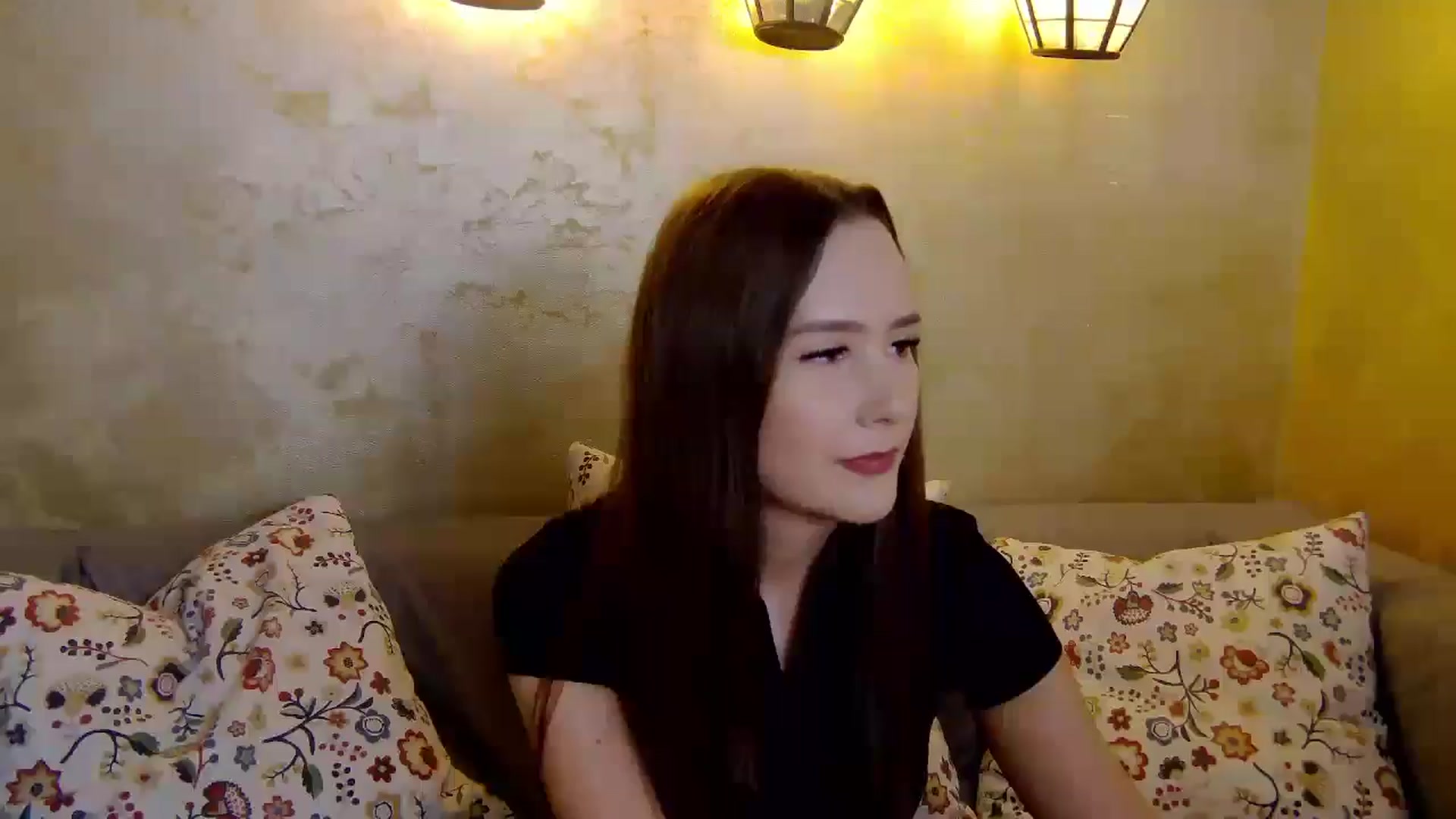 Gallery image thumbnail from Radiance's myfreecams stream on, 01/26/2025, 16:09 image 11 of 20
