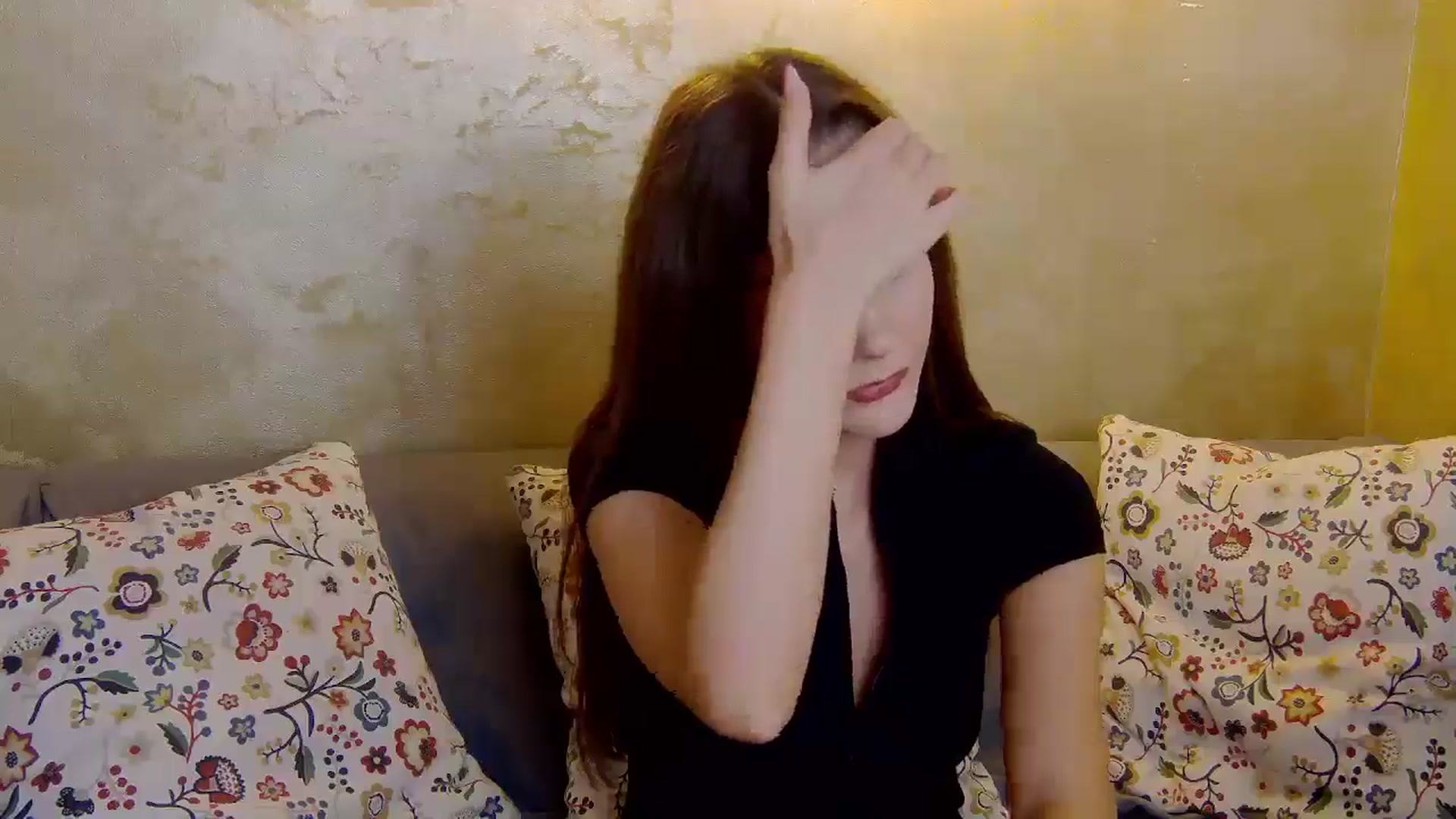 Gallery image thumbnail from Radiance's myfreecams stream on, 01/26/2025, 18:15 image 13 of 20