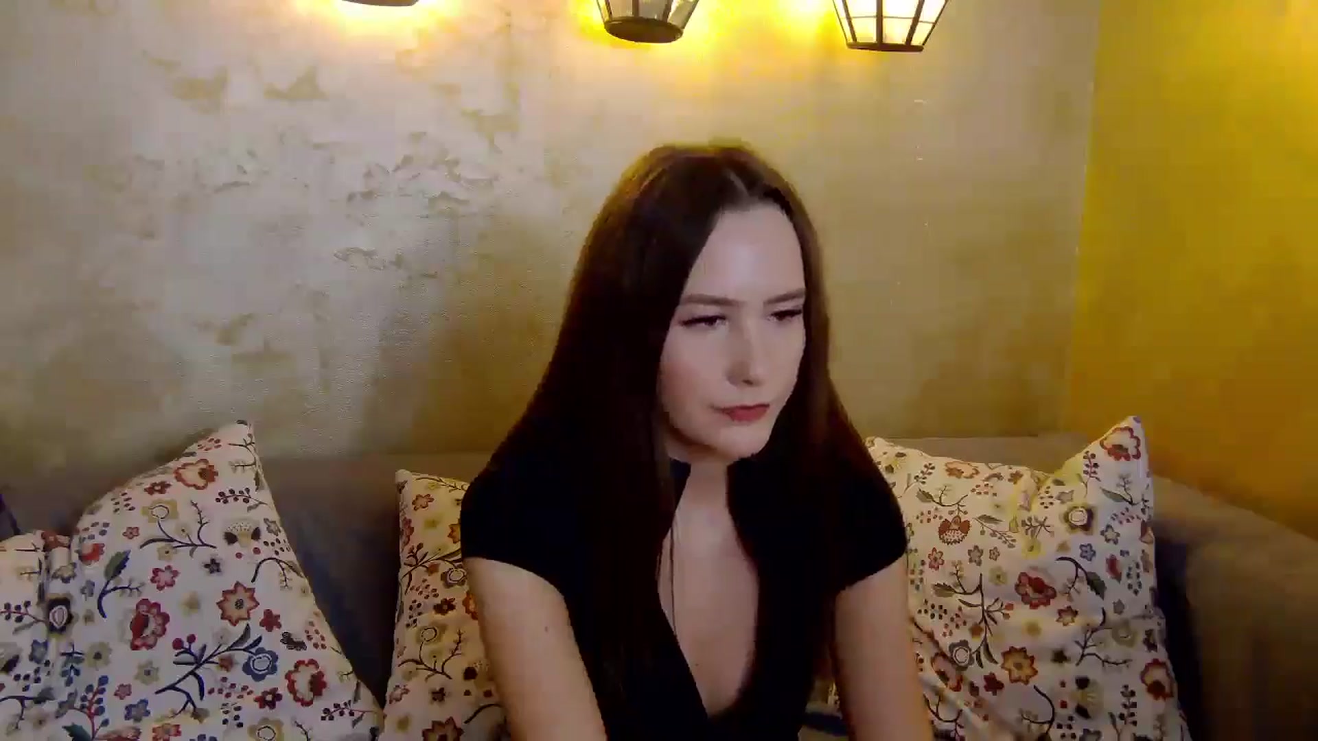 Gallery image thumbnail from Radiance's myfreecams stream on, 01/26/2025, 20:15 image 14 of 20