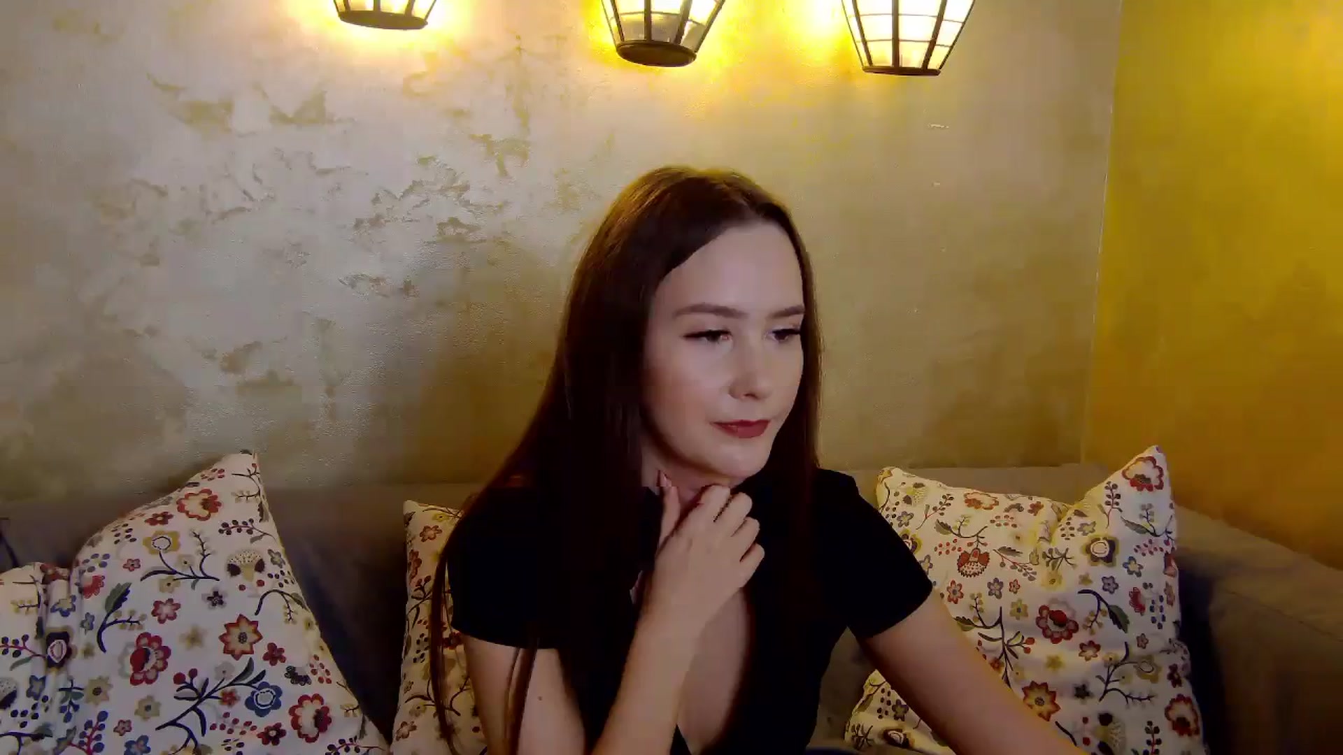 Gallery image thumbnail from Radiance's myfreecams stream on, 01/26/2025, 20:15 image 18 of 20