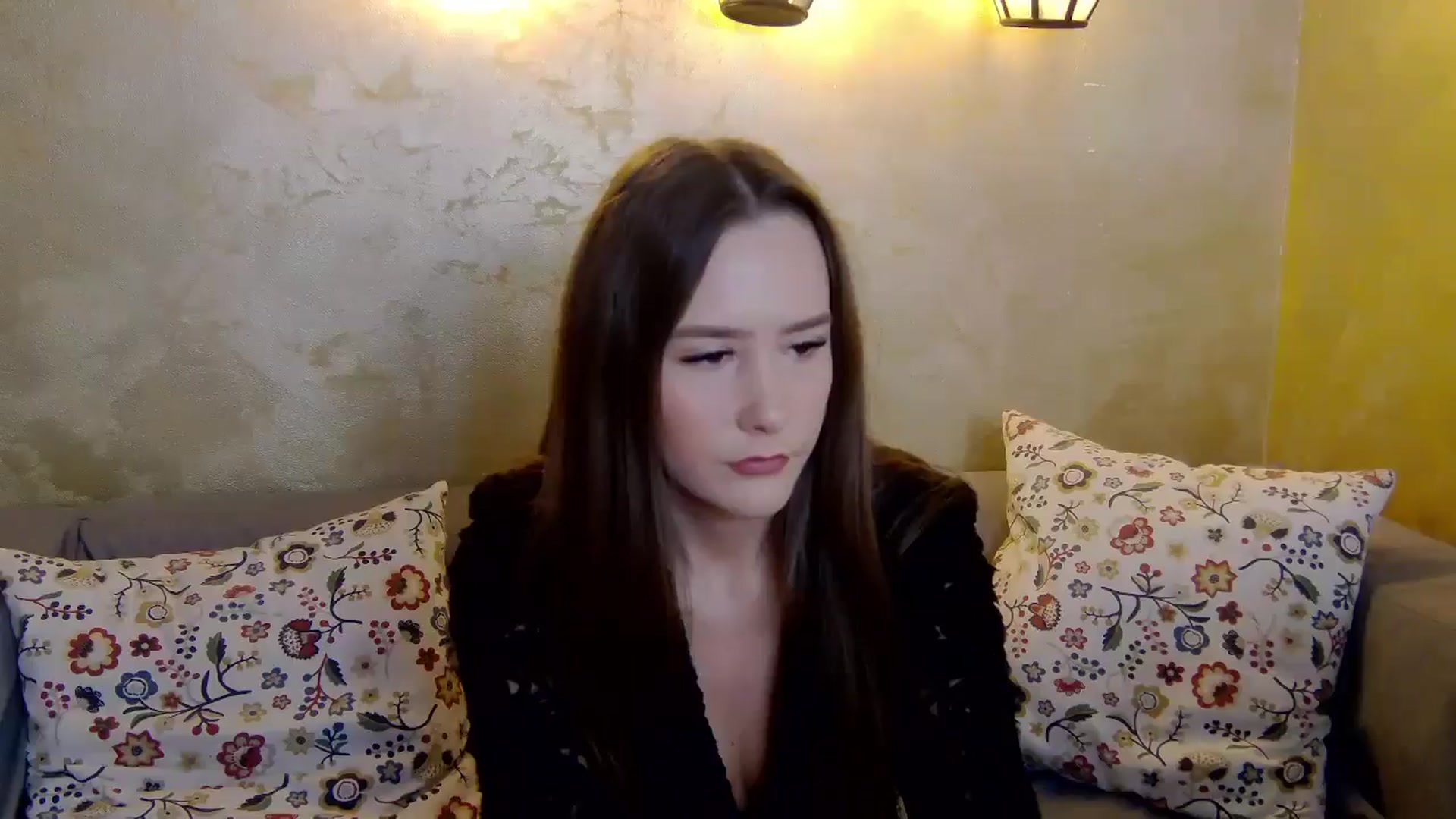 Gallery image thumbnail from Radiance's myfreecams stream on, 01/27/2025, 17:41 image 18 of 20