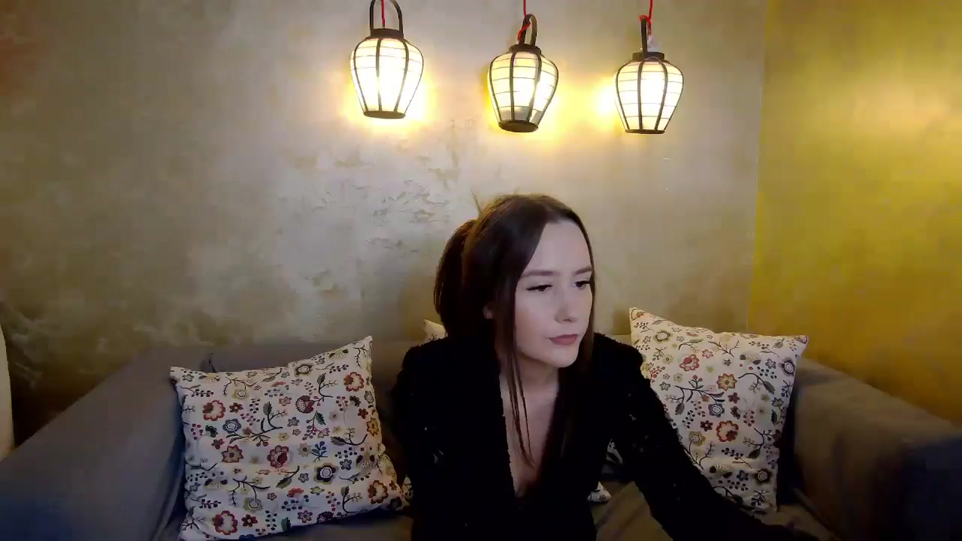 Gallery image thumbnail from Radiance's myfreecams stream on, 01/27/2025, 21:59 image 14 of 20