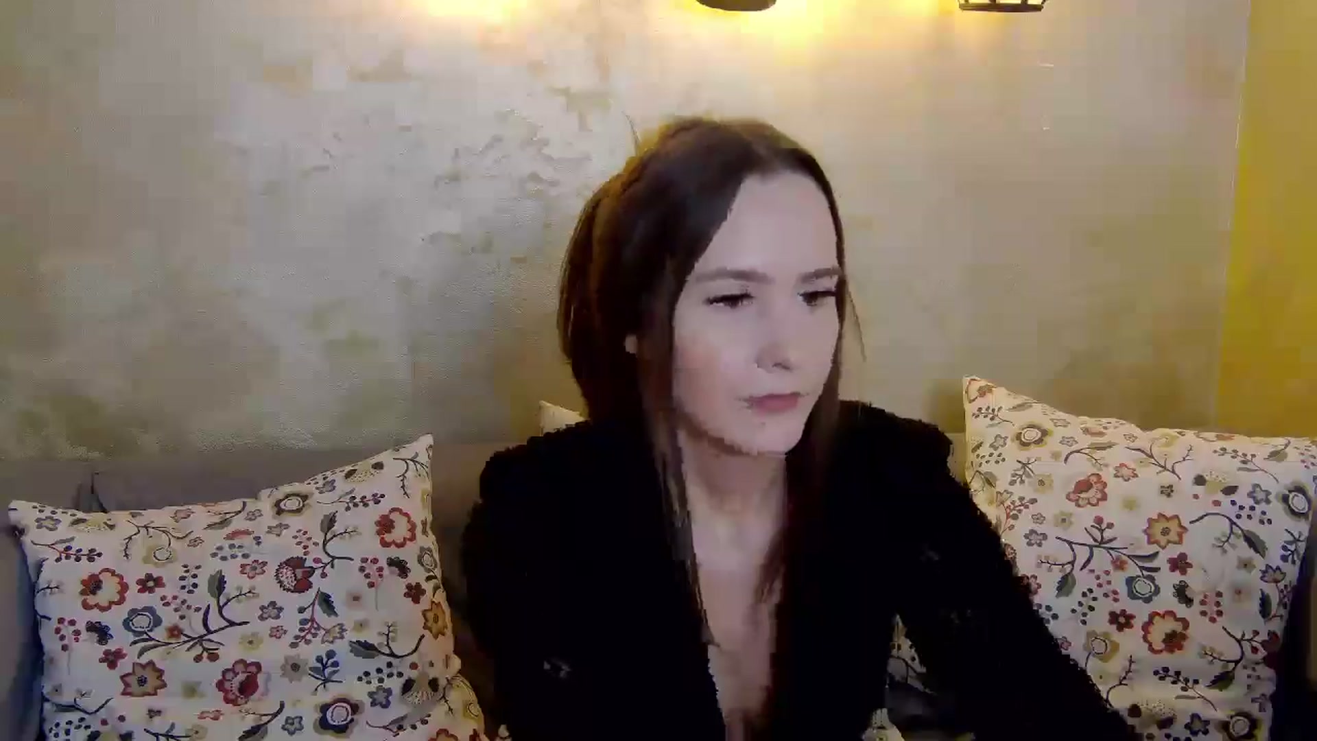 Gallery image thumbnail from Radiance's myfreecams stream on, 01/27/2025, 21:59 image 15 of 20