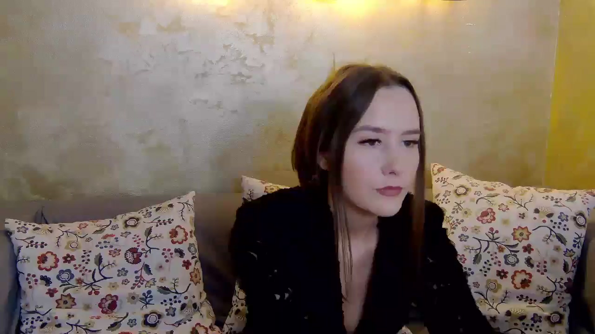 Gallery image thumbnail from Radiance's myfreecams stream on, 01/27/2025, 21:59 image 6 of 20