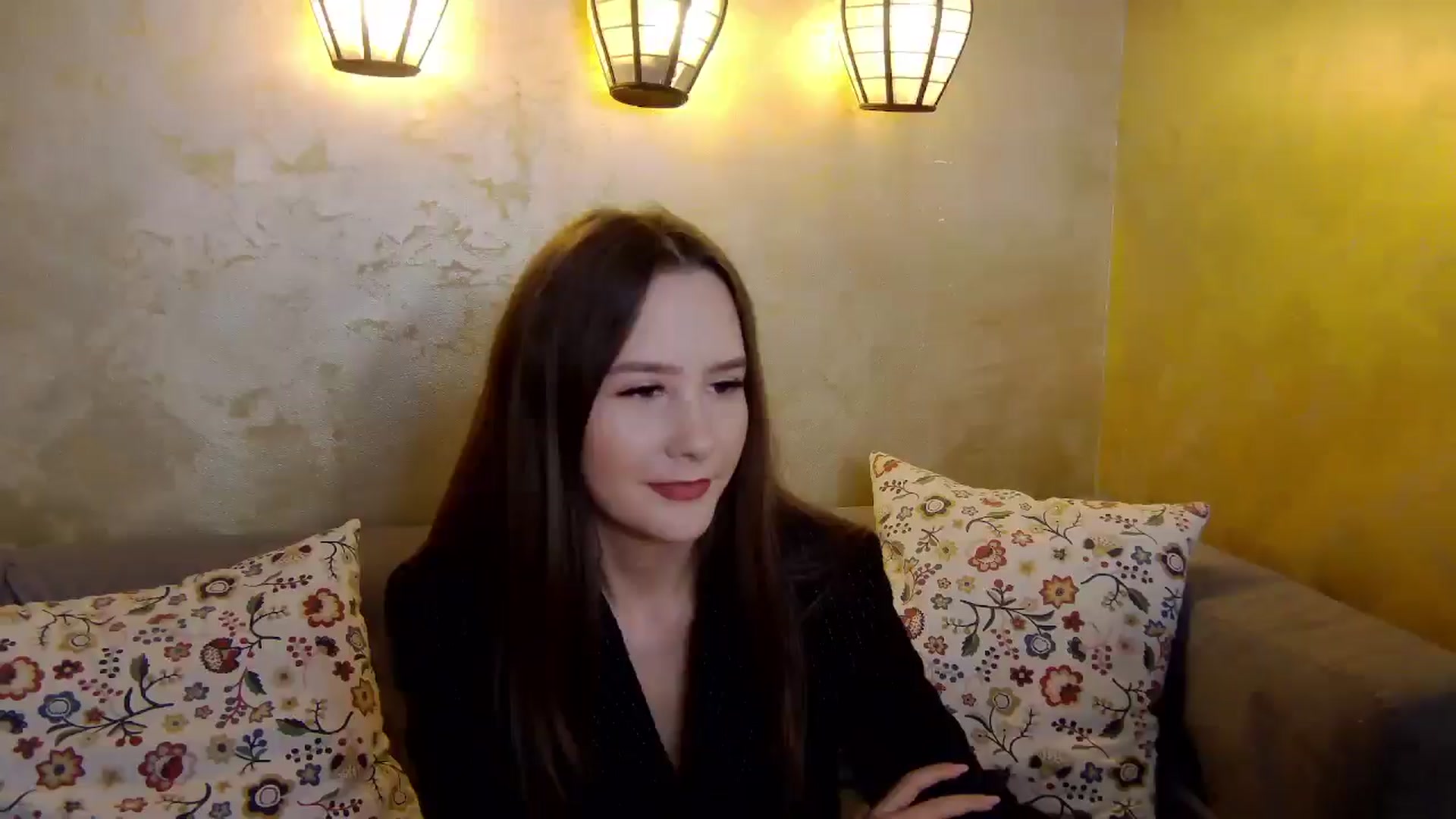 Gallery image thumbnail from Radiance's myfreecams stream on, 01/28/2025, 14:14 image 15 of 20