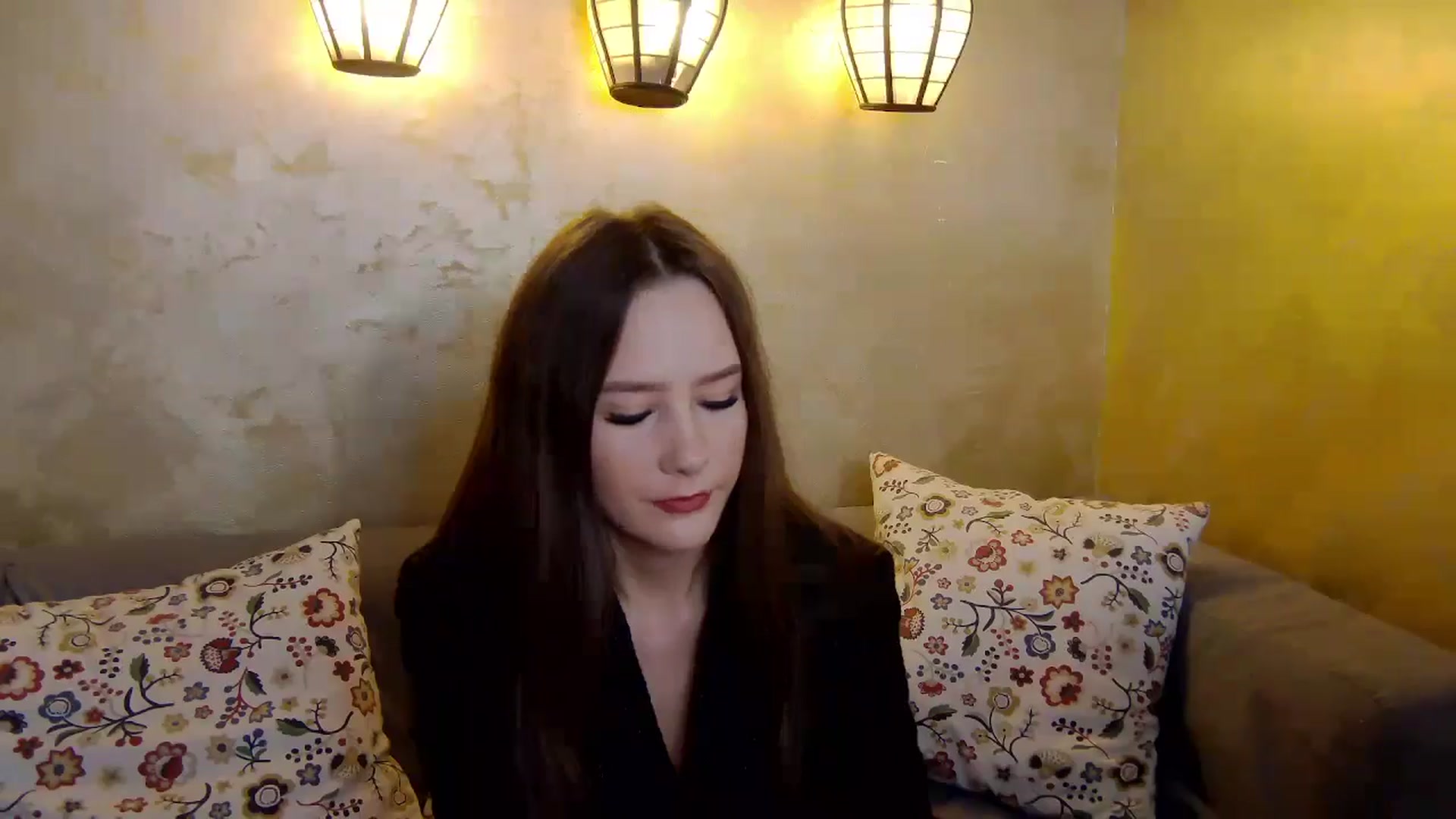 Gallery image thumbnail from Radiance's myfreecams stream on, 01/28/2025, 14:14 image 17 of 20