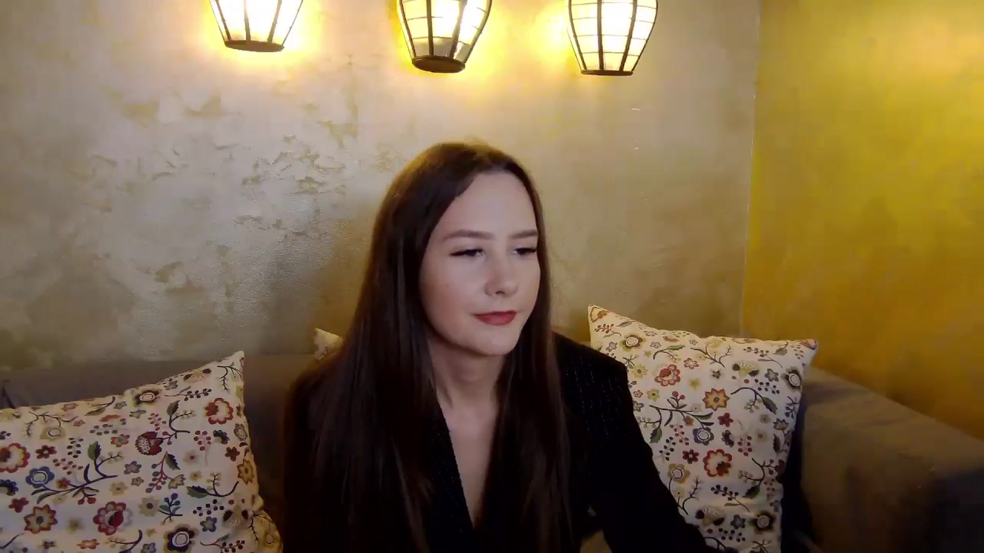 Gallery image thumbnail from Radiance's myfreecams stream on, 01/28/2025, 15:05 image 15 of 20