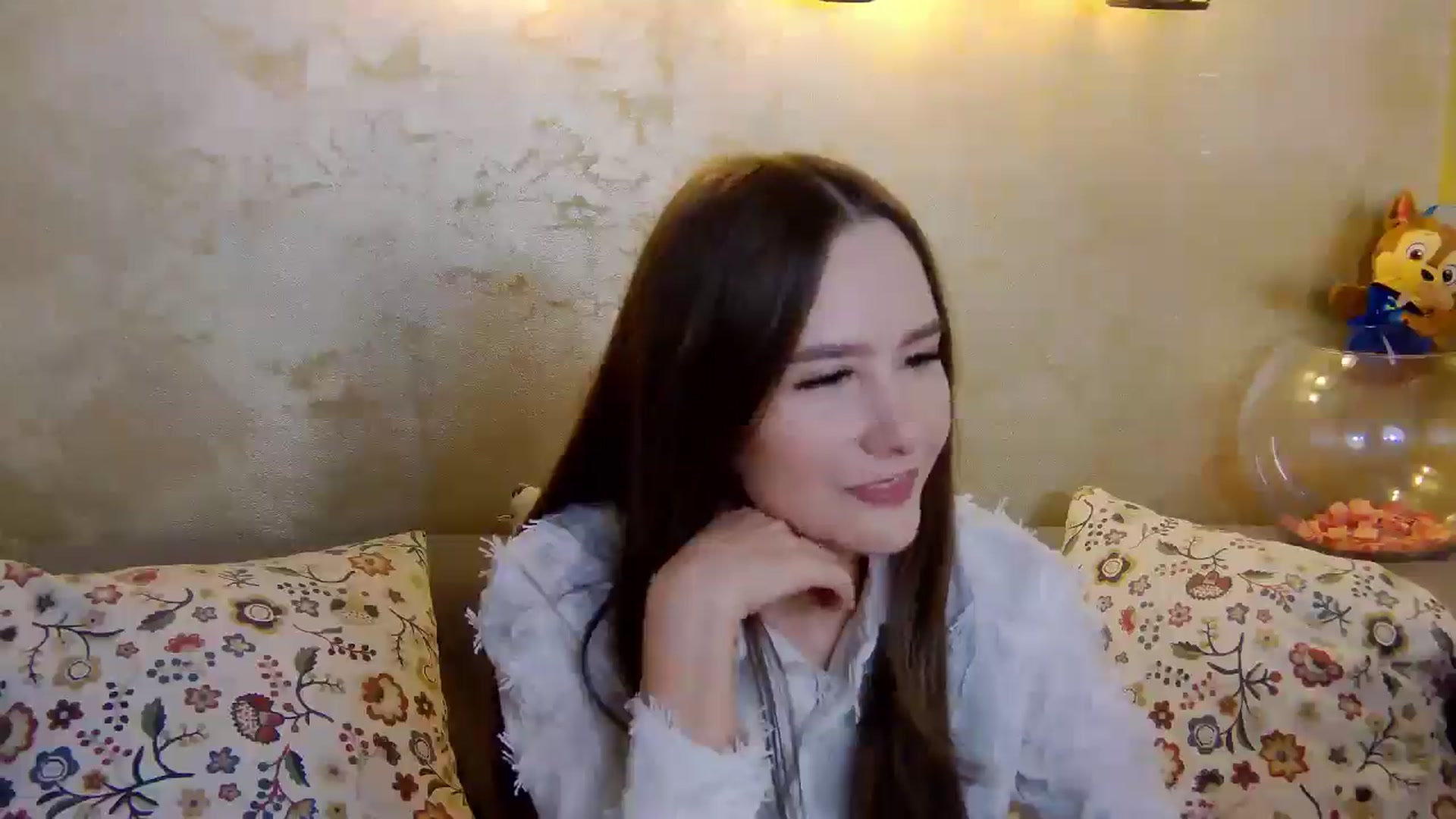 Gallery image thumbnail from Radiance's myfreecams stream on, 02/04/2025, 16:03 image 14 of 20