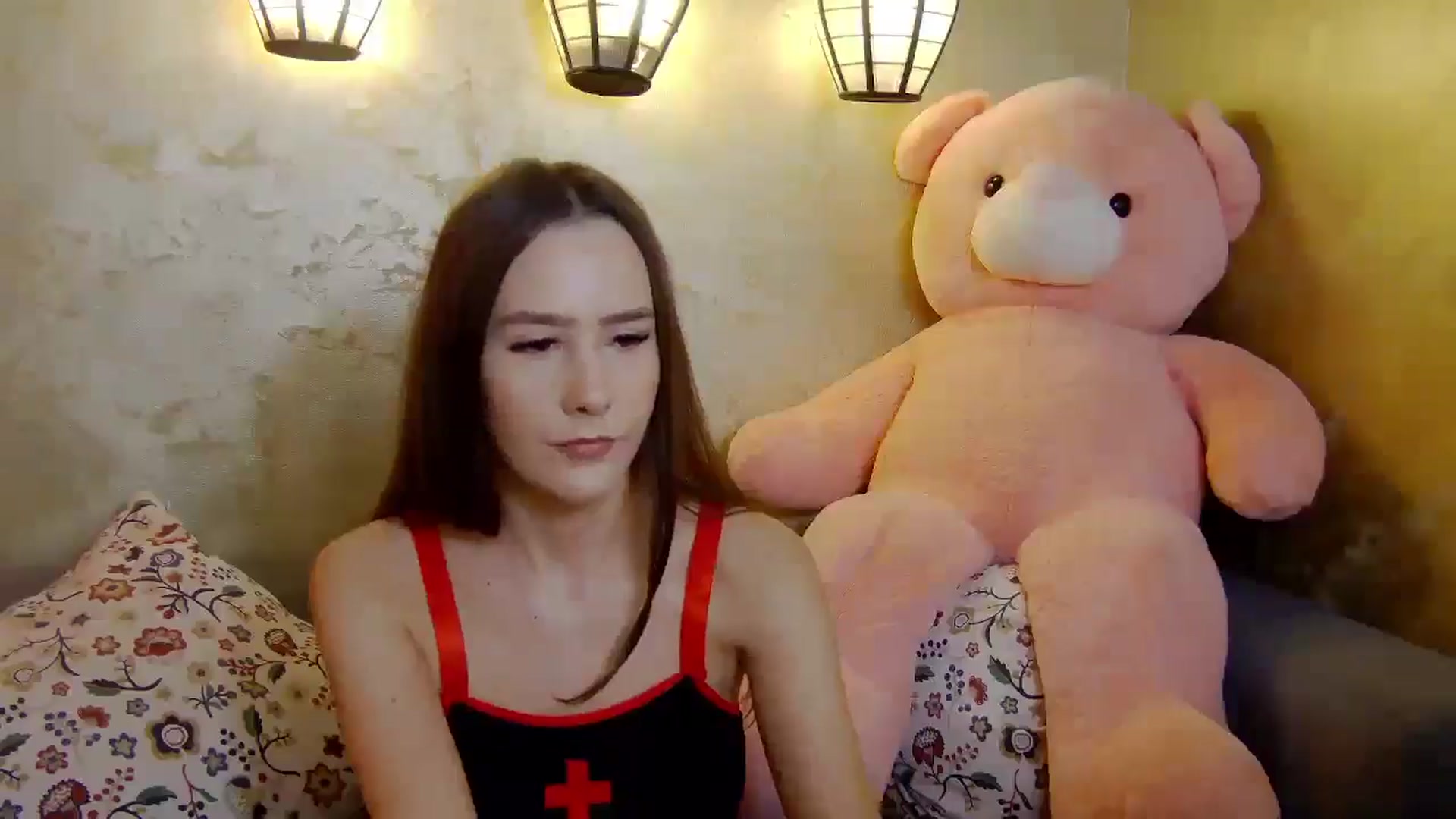 Gallery image thumbnail from Radiance's myfreecams stream on, 02/05/2025, 14:59 image 7 of 20