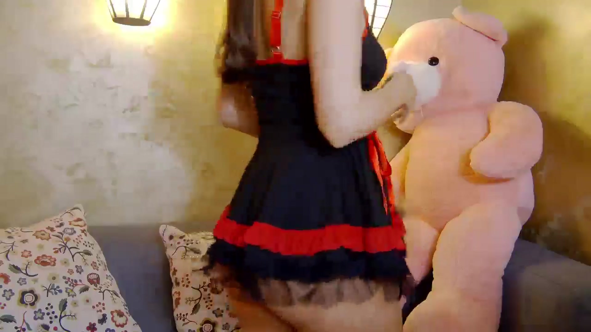 Gallery image thumbnail from Radiance's myfreecams stream on, 02/05/2025, 14:59 image 15 of 20