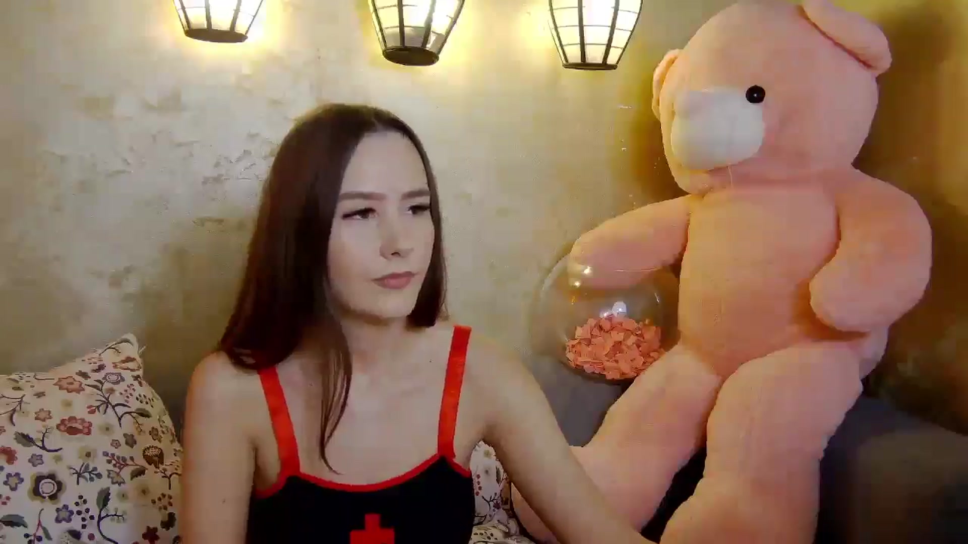 Gallery image thumbnail from Radiance's myfreecams stream on, 02/05/2025, 14:59 image 13 of 20
