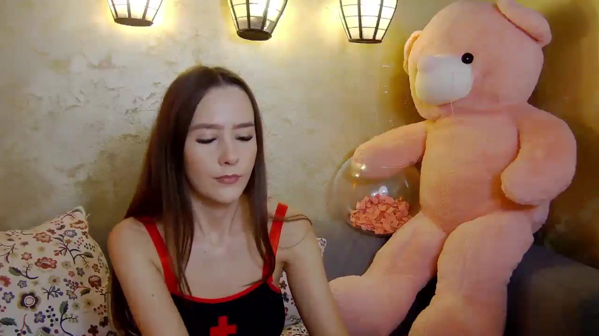 Gallery image thumbnail from Radiance's myfreecams stream on, 02/05/2025, 14:59 image 12 of 20