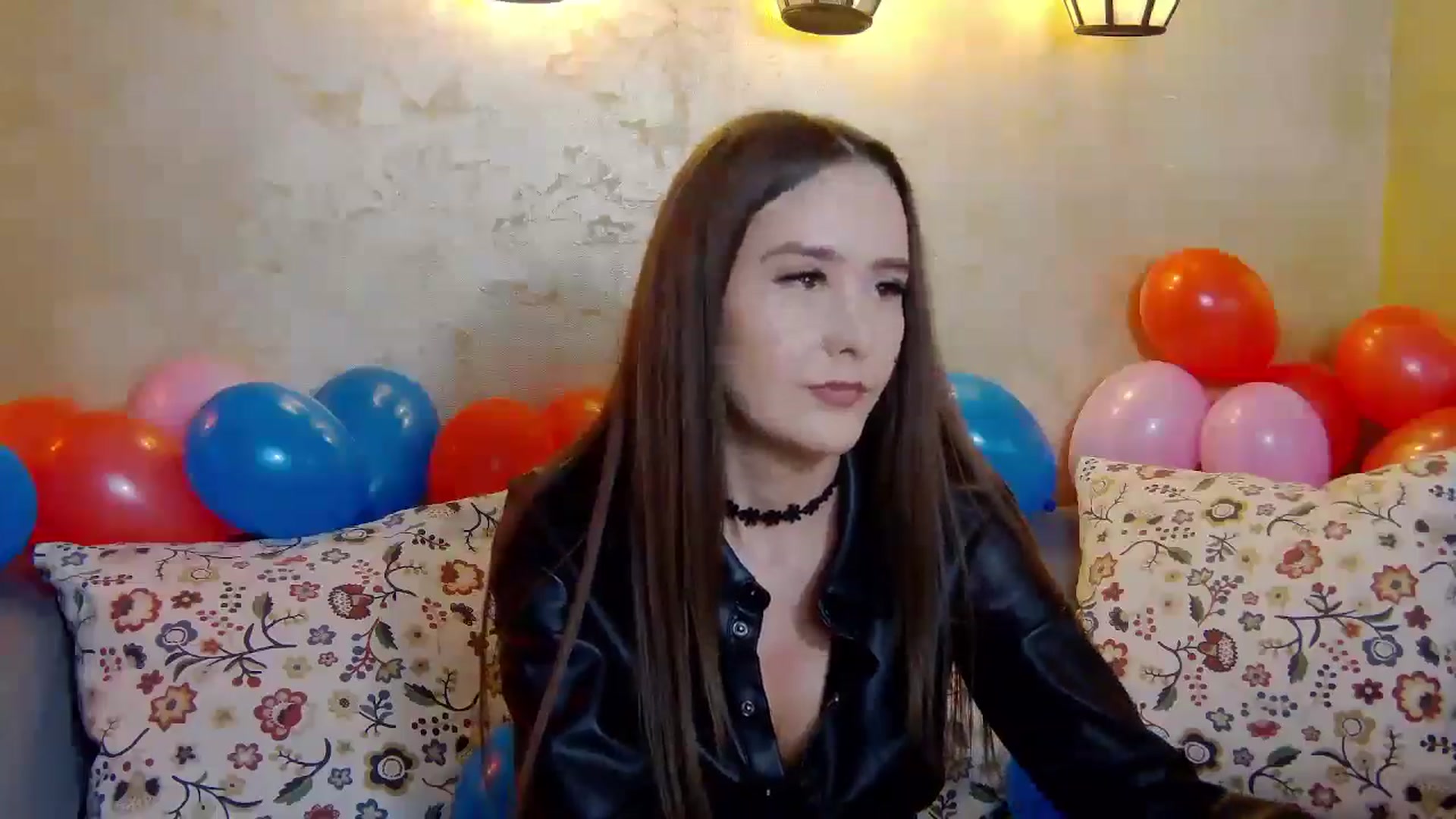 Gallery image thumbnail from Radiance's myfreecams stream on, 02/07/2025, 16:09 image 13 of 20