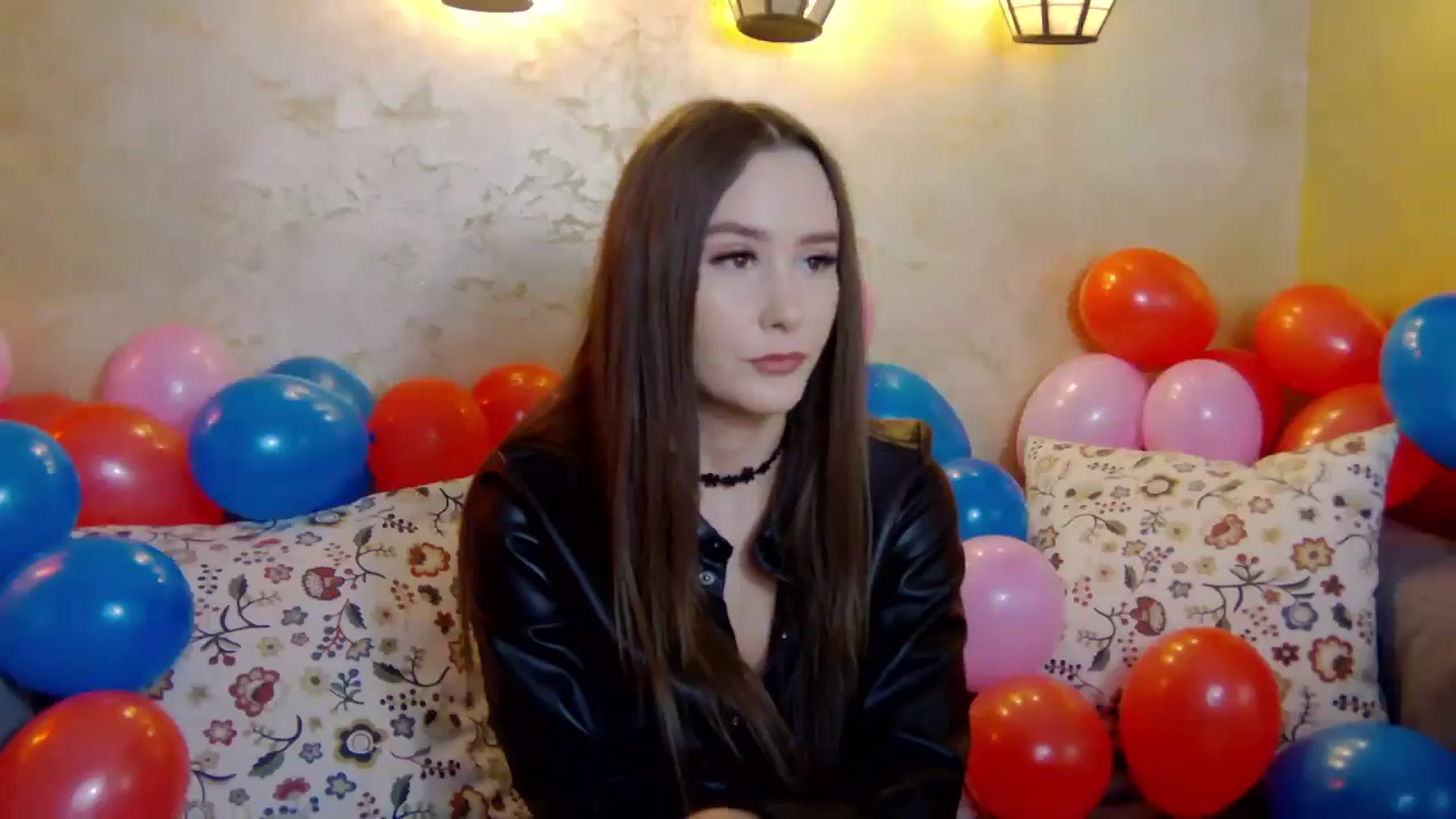 Gallery image thumbnail from Radiance's myfreecams stream on, 02/07/2025, 16:09 image 4 of 20