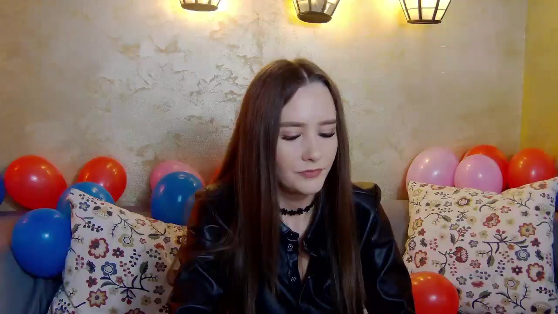 Gallery image thumbnail from Radiance's myfreecams stream on, 02/07/2025, 19:22 image 2 of 20