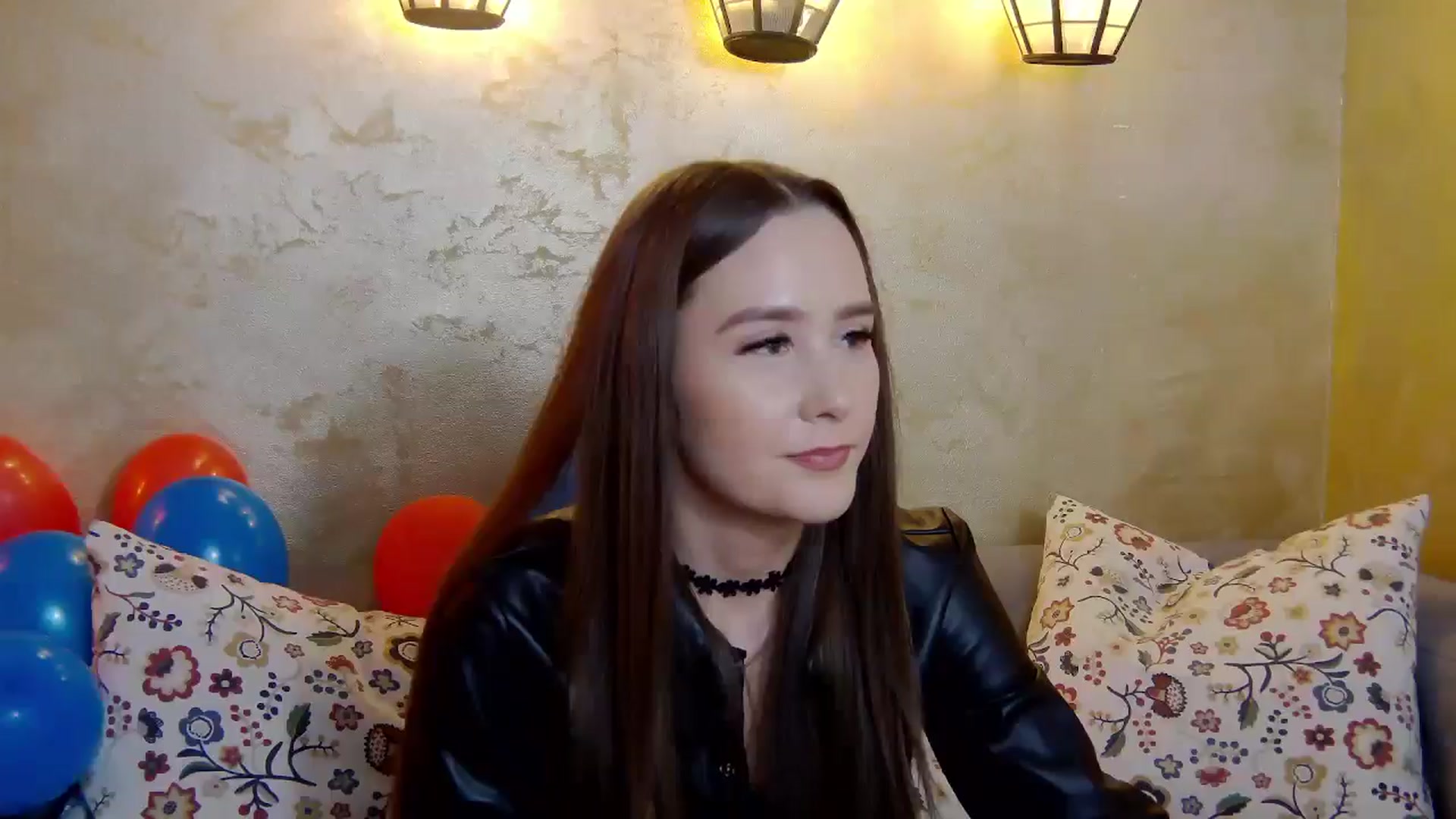Gallery image thumbnail from Radiance's myfreecams stream on, 02/07/2025, 19:59 image 18 of 20