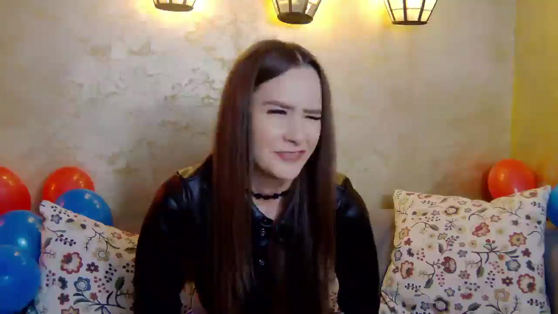 Gallery image thumbnail from Radiance's myfreecams stream on, 02/07/2025, 19:59 image 7 of 20