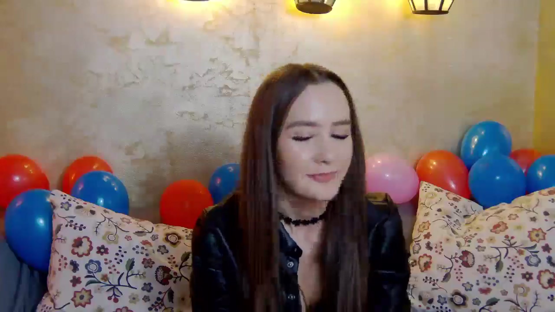 Gallery image thumbnail from Radiance's myfreecams stream on, 02/07/2025, 21:20 image 6 of 20