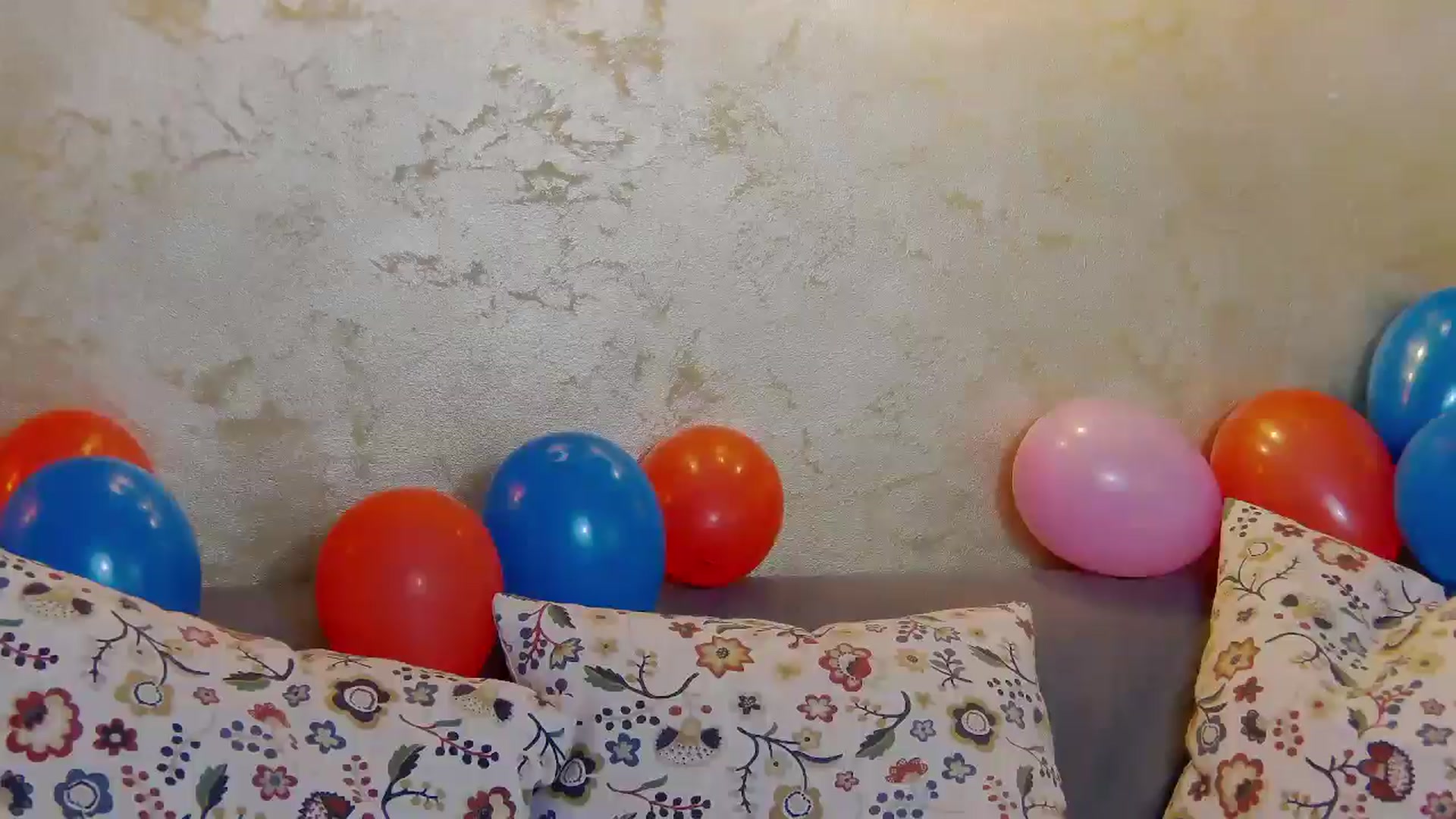 Gallery image thumbnail from Radiance's myfreecams stream on, 02/07/2025, 21:20 image 5 of 20
