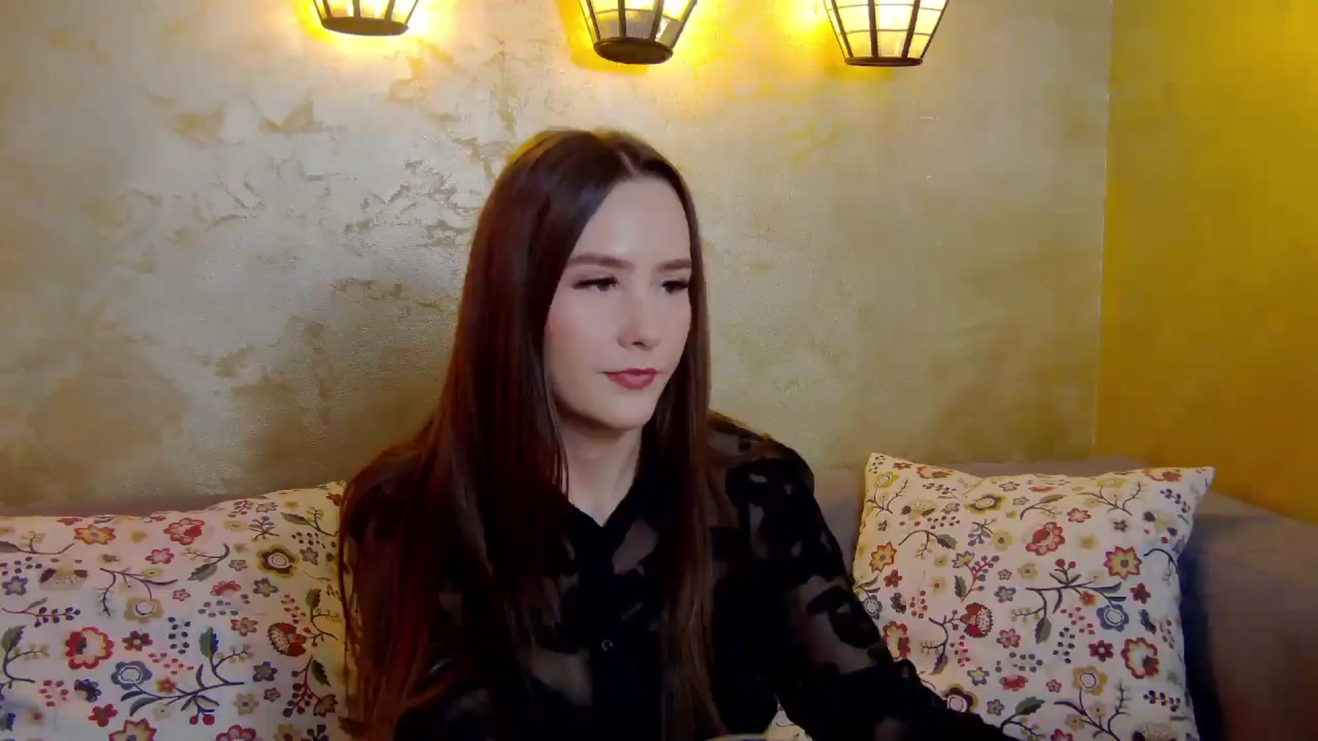 Gallery image thumbnail from Radiance's myfreecams stream on, 02/08/2025, 15:34 image 10 of 20