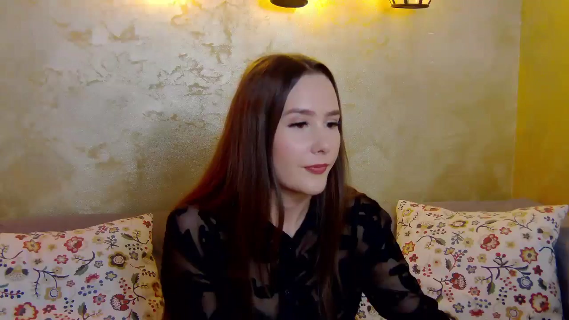 Gallery image thumbnail from Radiance's myfreecams stream on, 02/08/2025, 20:42 image 11 of 20