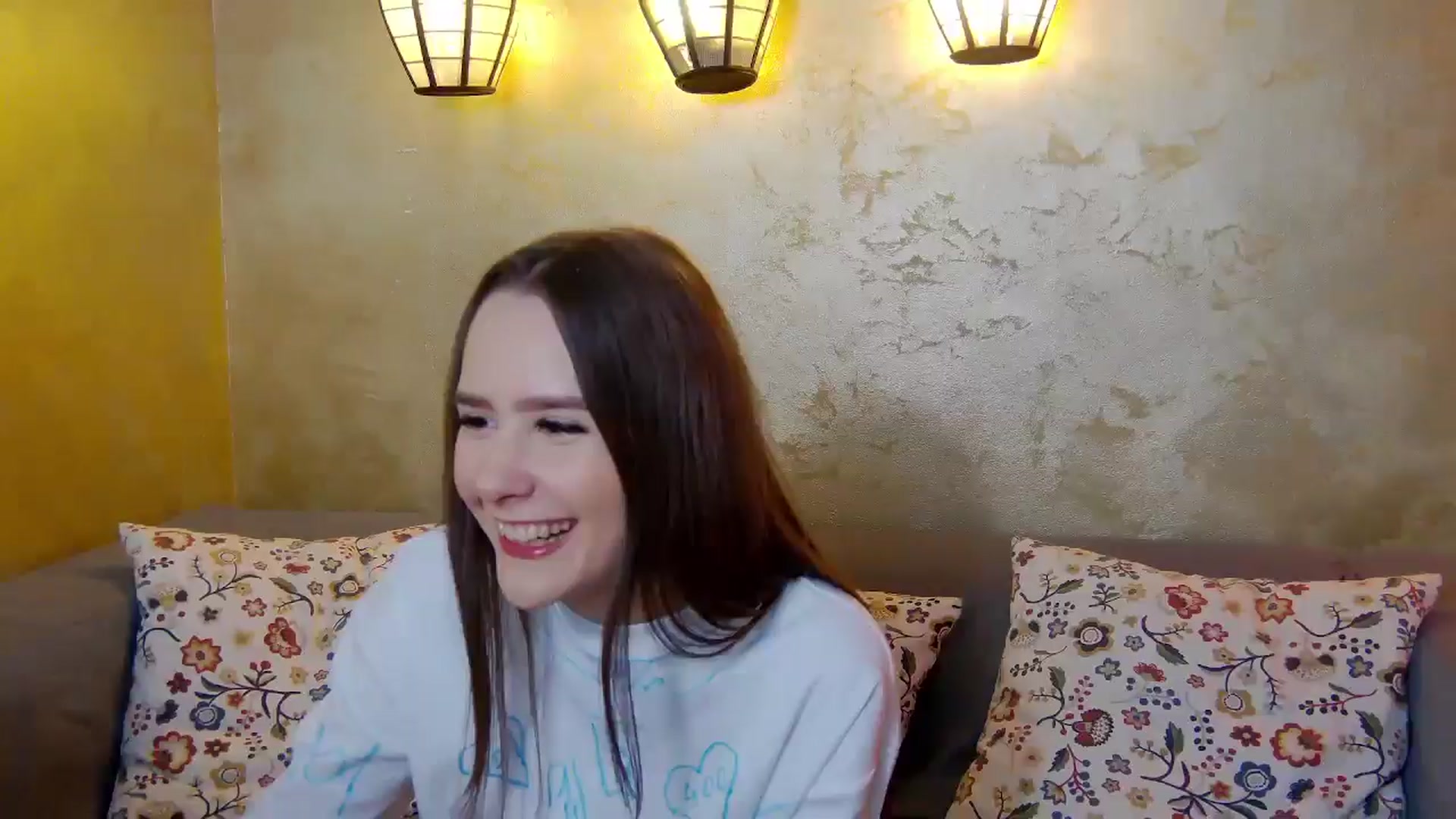 Gallery image thumbnail from Radiance's myfreecams stream on, 02/09/2025, 18:38 image 1 of 20