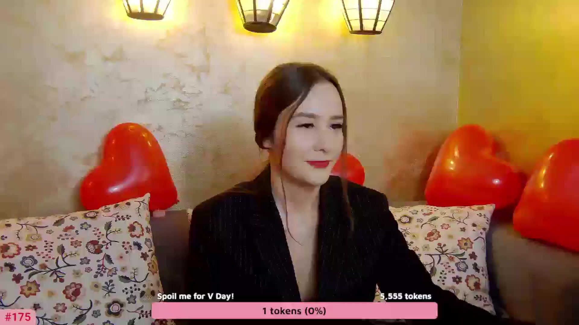 Gallery image thumbnail from Radiance's myfreecams stream on, 02/14/2025, 14:32 image 3 of 20