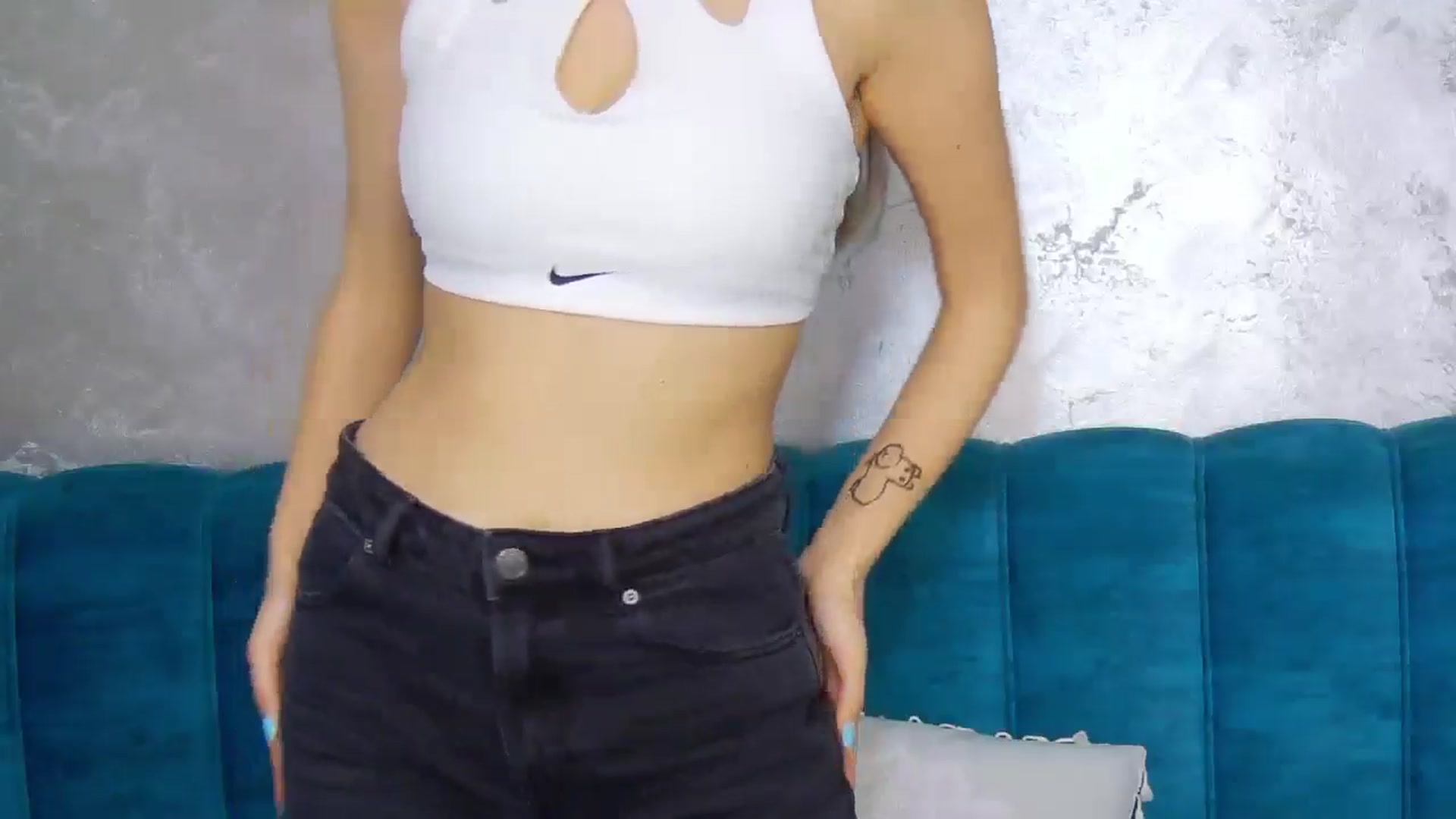 Gallery image thumbnail from Radiance's myfreecams stream on, 02/17/2025, 16:10 image 14 of 20
