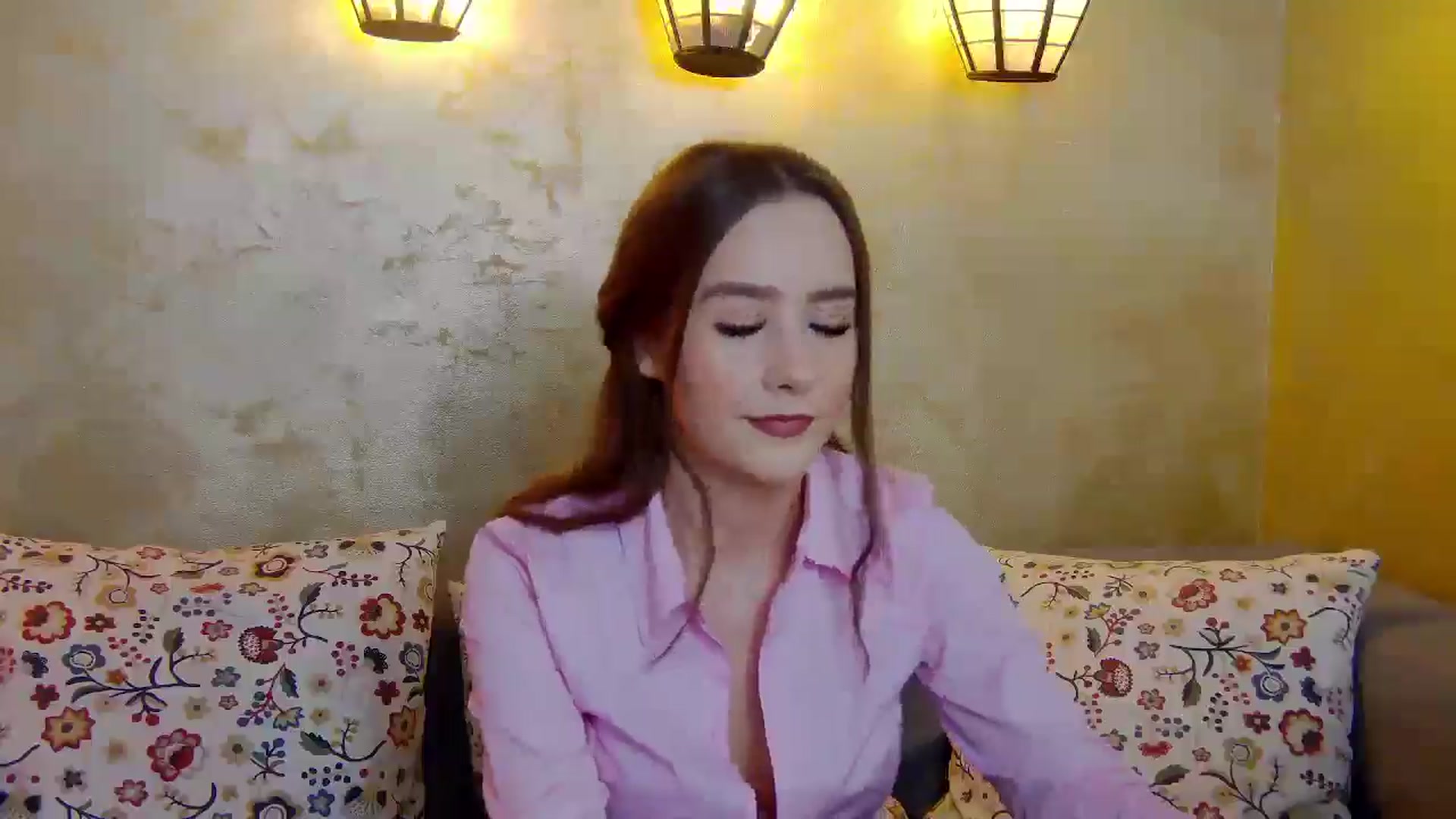 Gallery image thumbnail from Radiance's myfreecams stream on, 02/20/2025, 13:56 image 4 of 20