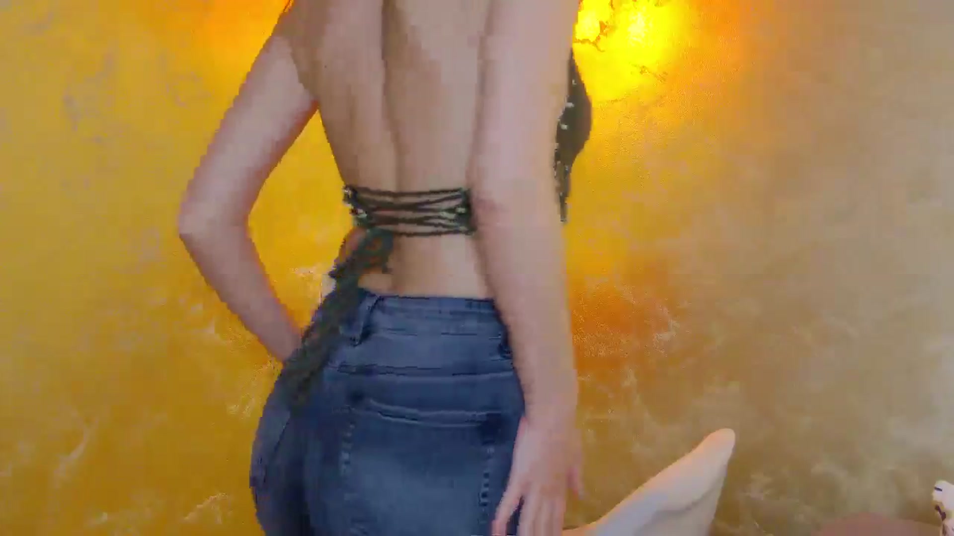 Gallery image thumbnail from Radiance's myfreecams stream on, 02/21/2025, 18:21 image 19 of 20