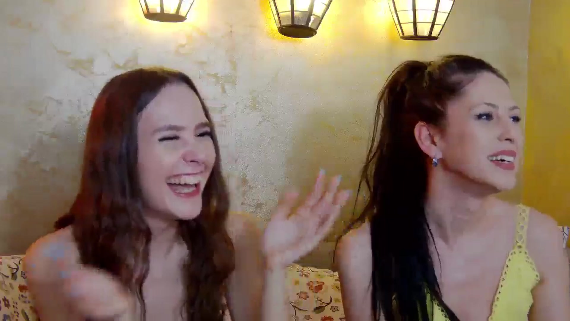 Gallery image thumbnail from Radiance's myfreecams stream on, 02/21/2025, 21:02 image 19 of 20
