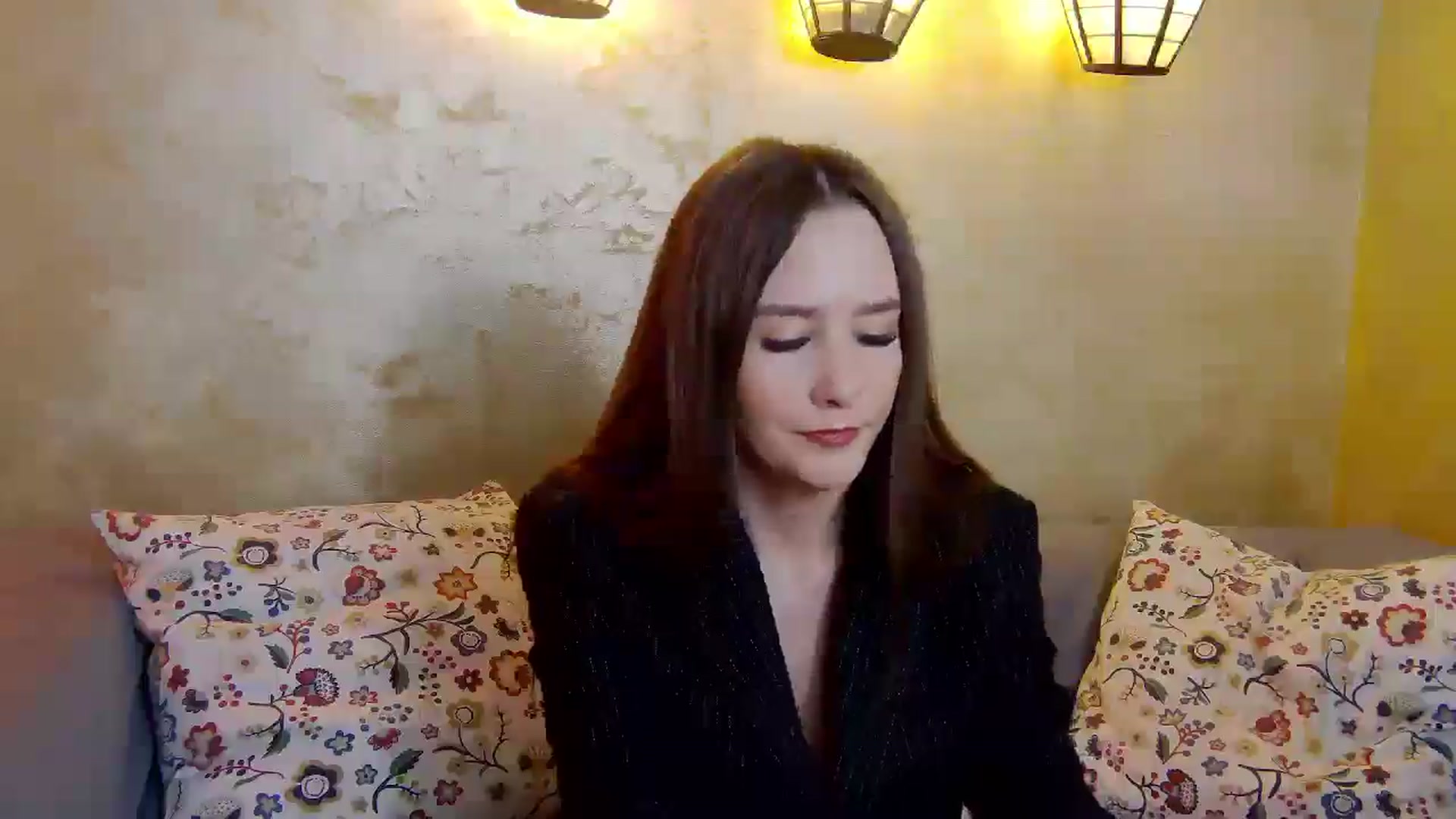 Gallery image thumbnail from Radiance's myfreecams stream on, 02/24/2025, 18:06 image 19 of 20