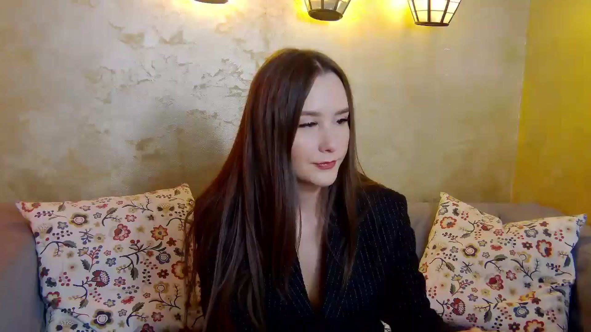 Gallery image thumbnail from Radiance's myfreecams stream on, 02/24/2025, 19:25 image 20 of 20