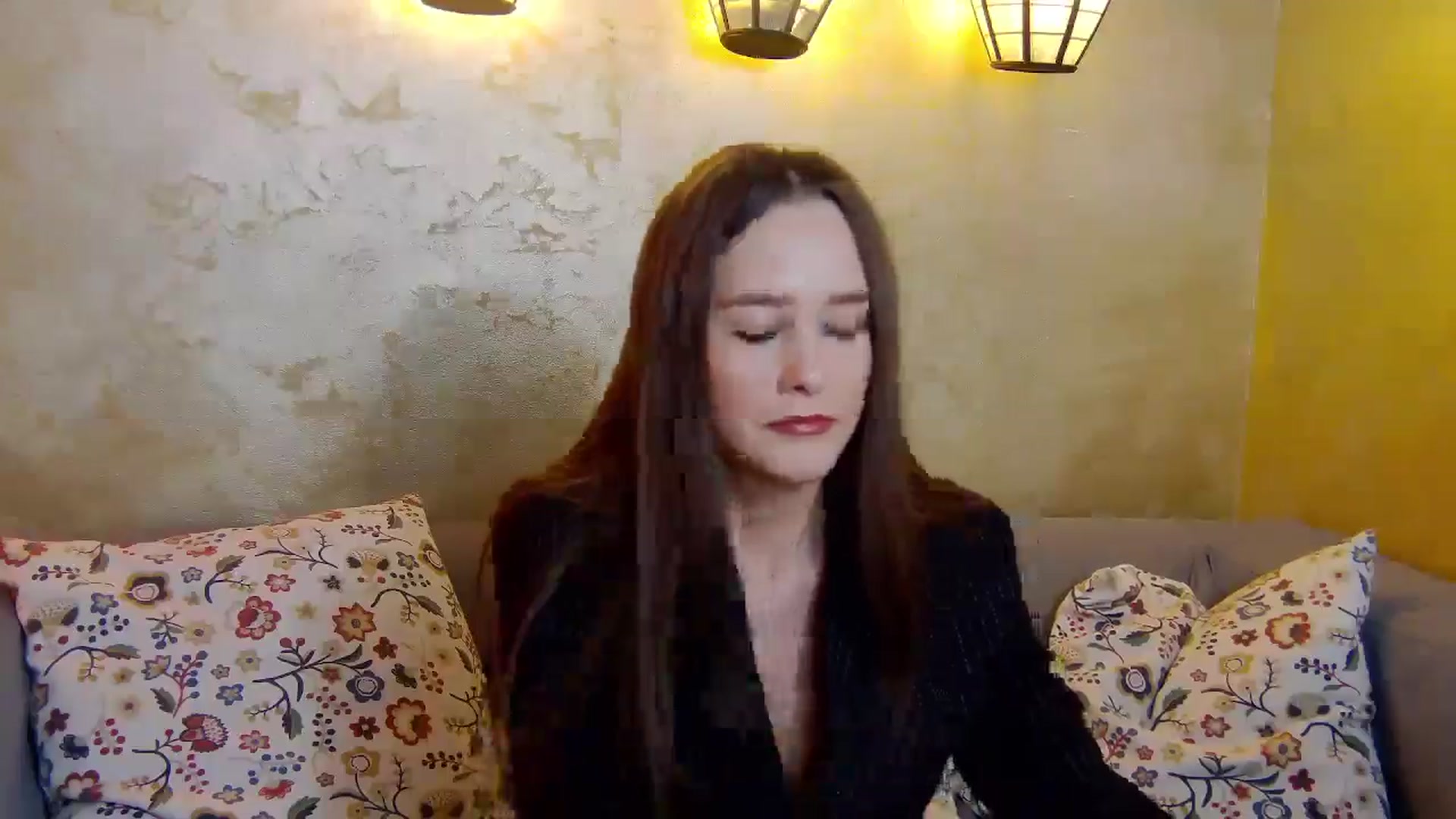 Gallery image thumbnail from Radiance's myfreecams stream on, 02/24/2025, 20:41 image 5 of 20