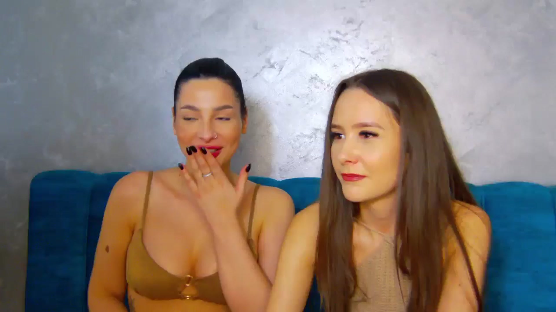 Gallery image thumbnail from Radiance's myfreecams stream on, 02/27/2025, 19:21 image 4 of 20