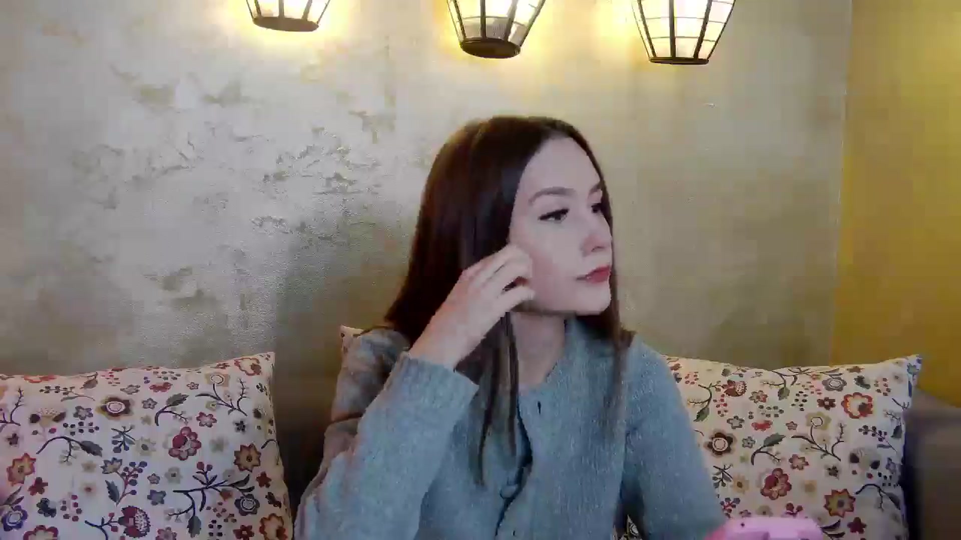 Gallery image thumbnail from Radiance's myfreecams stream on, 03/03/2025, 15:58 image 6 of 20