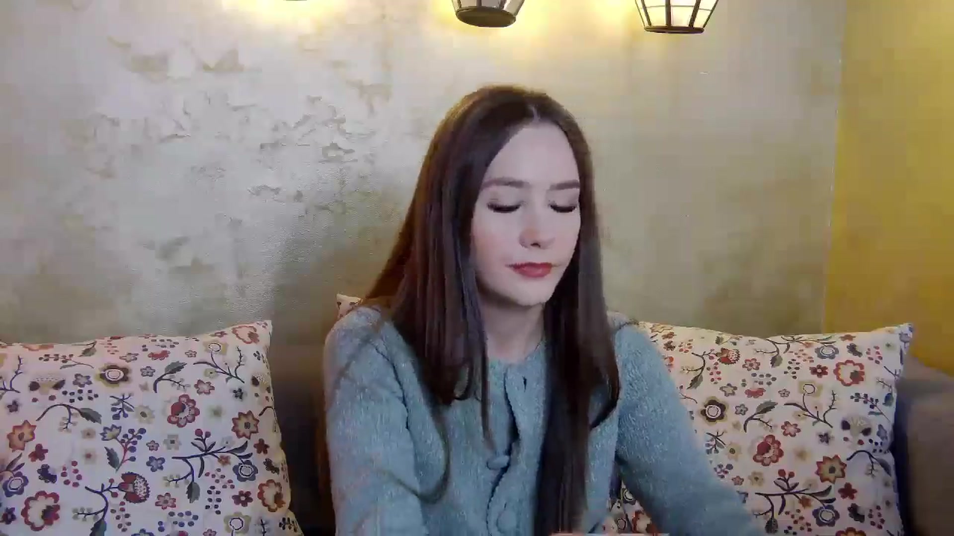Gallery image thumbnail from Radiance's myfreecams stream on, 03/03/2025, 15:58 image 18 of 20