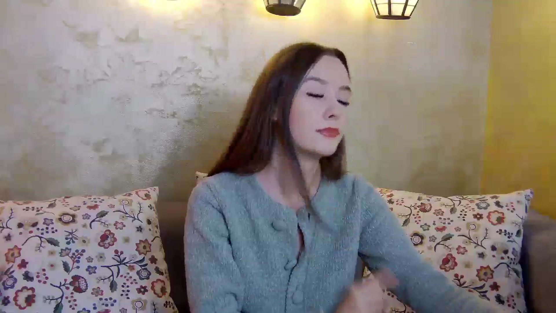 Gallery image thumbnail from Radiance's myfreecams stream on, 03/03/2025, 16:43 image 2 of 20