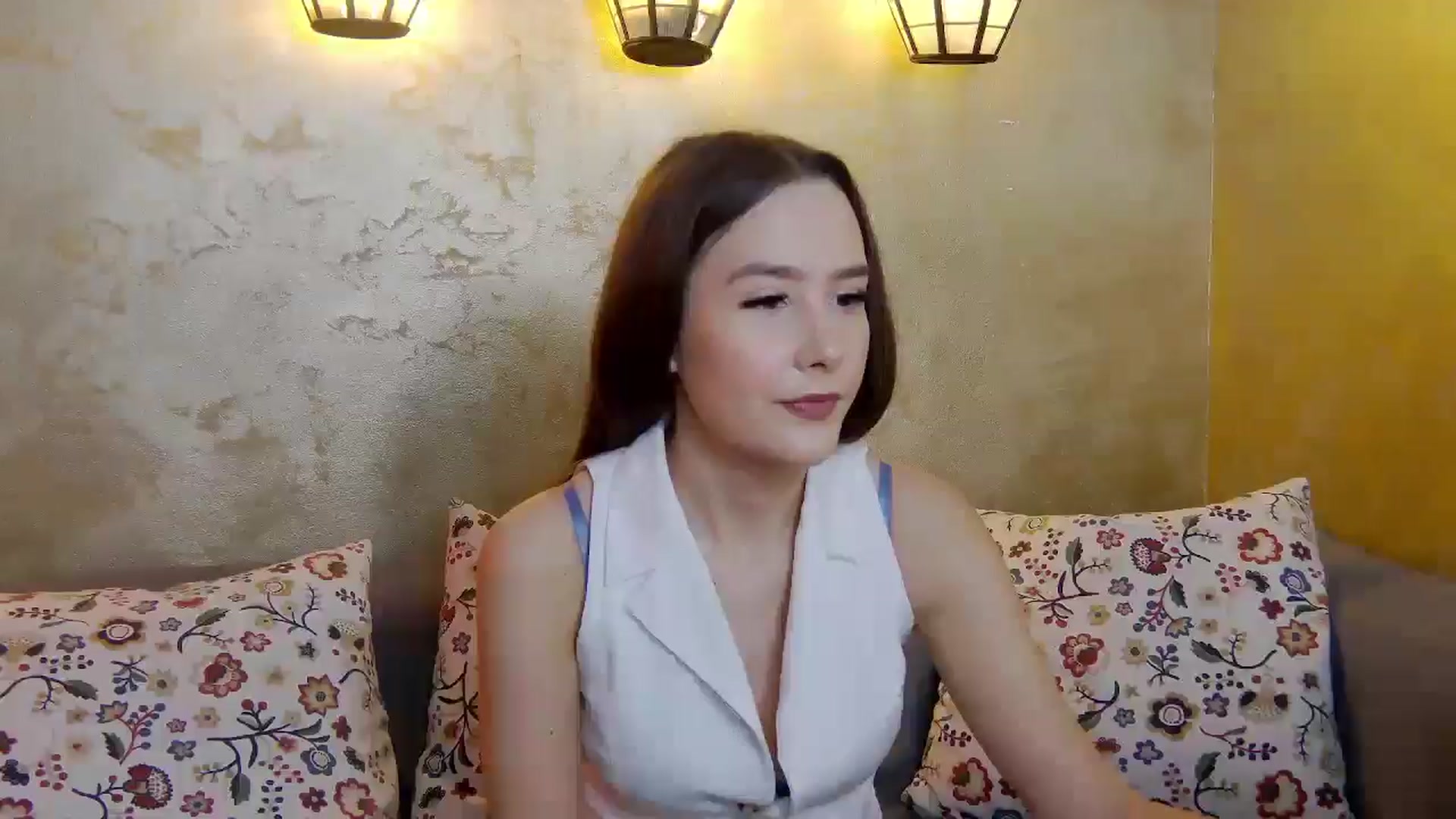 Gallery image thumbnail from Radiance's myfreecams stream on, 03/09/2025, 14:08 image 4 of 20