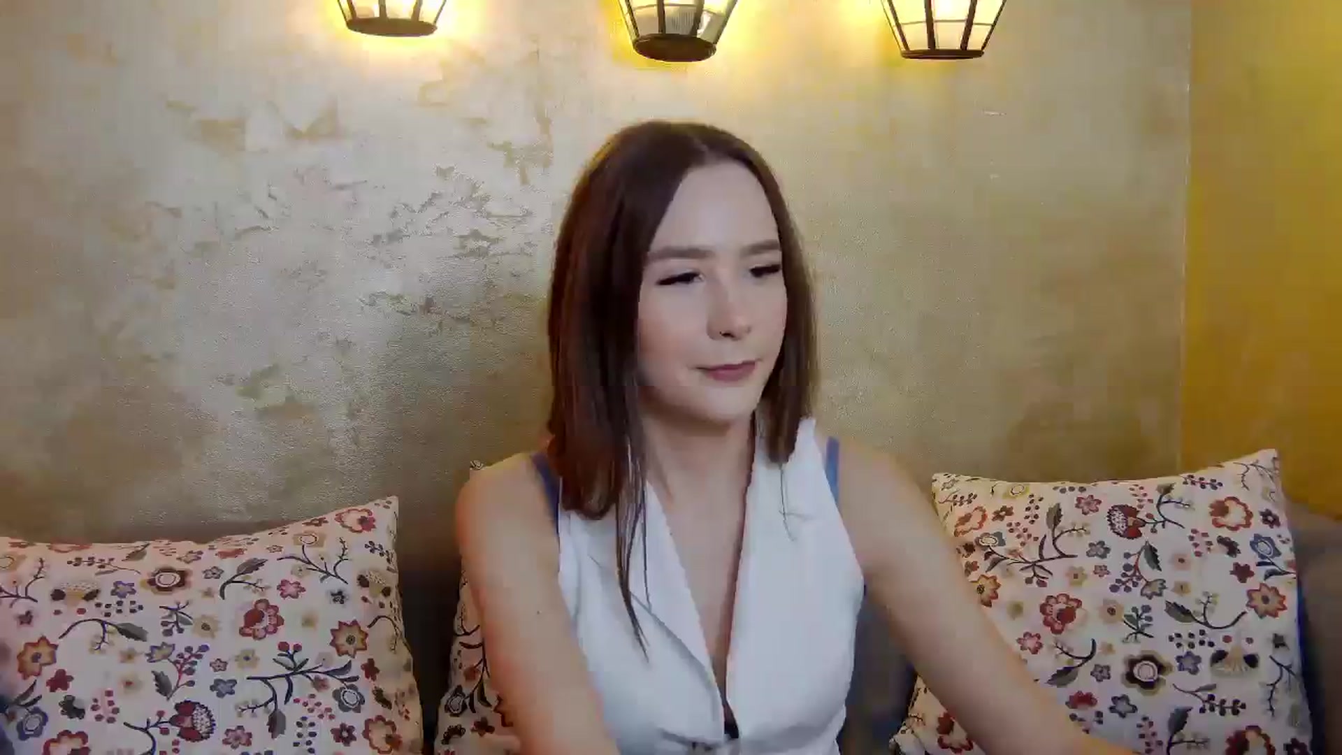 Gallery image thumbnail from Radiance's myfreecams stream on, 03/09/2025, 14:26 image 18 of 20