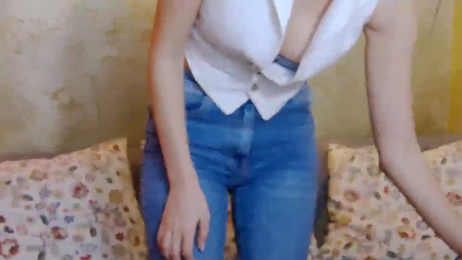 Gallery image thumbnail from Radiance's myfreecams stream on, 03/09/2025, 20:57 image 10 of 20