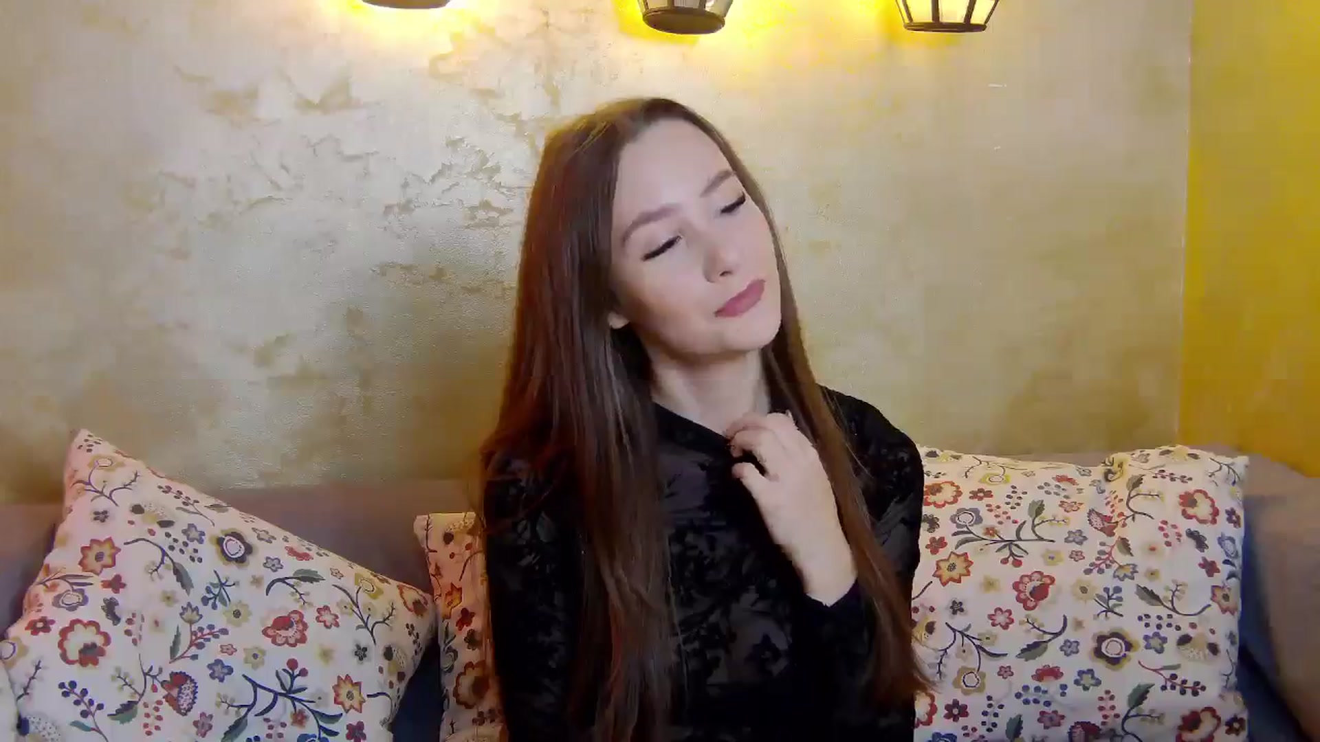 Gallery image thumbnail from Radiance's myfreecams stream on, 03/12/2025, 14:55 image 13 of 20